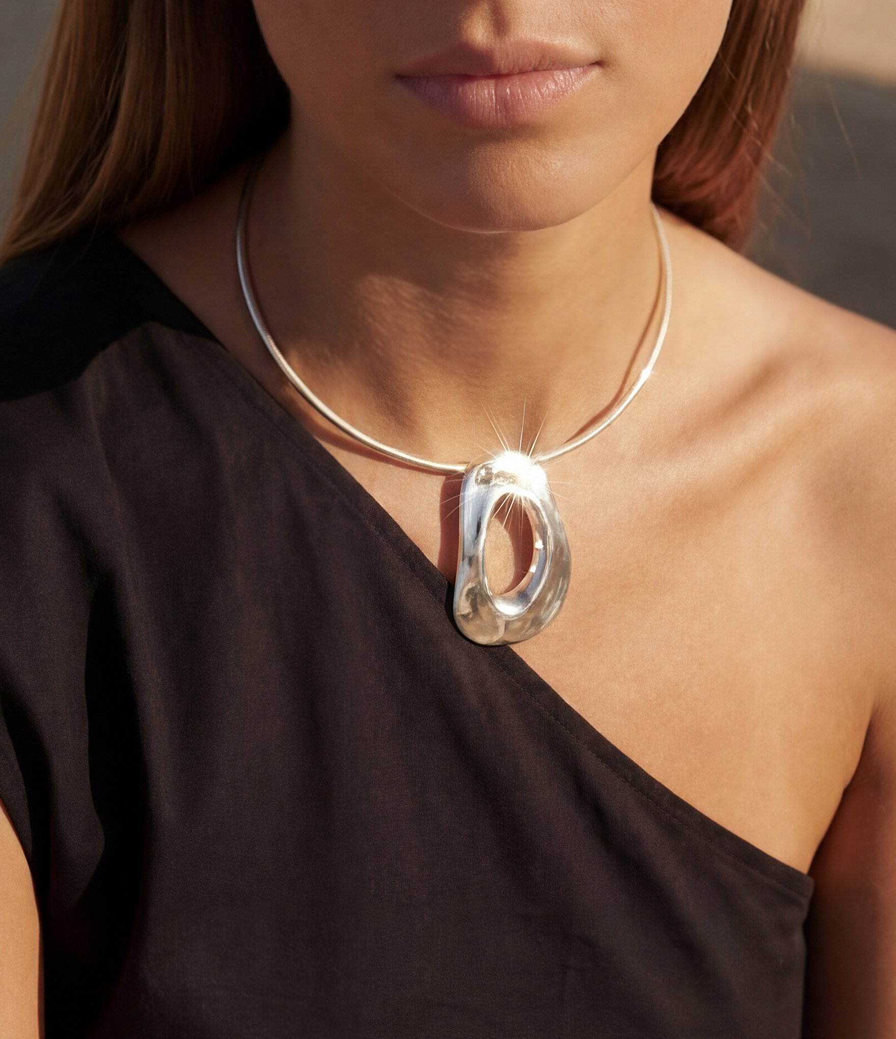 Robert Lee Morris Soho Sculpted Link Pendant Wire Collar Necklace