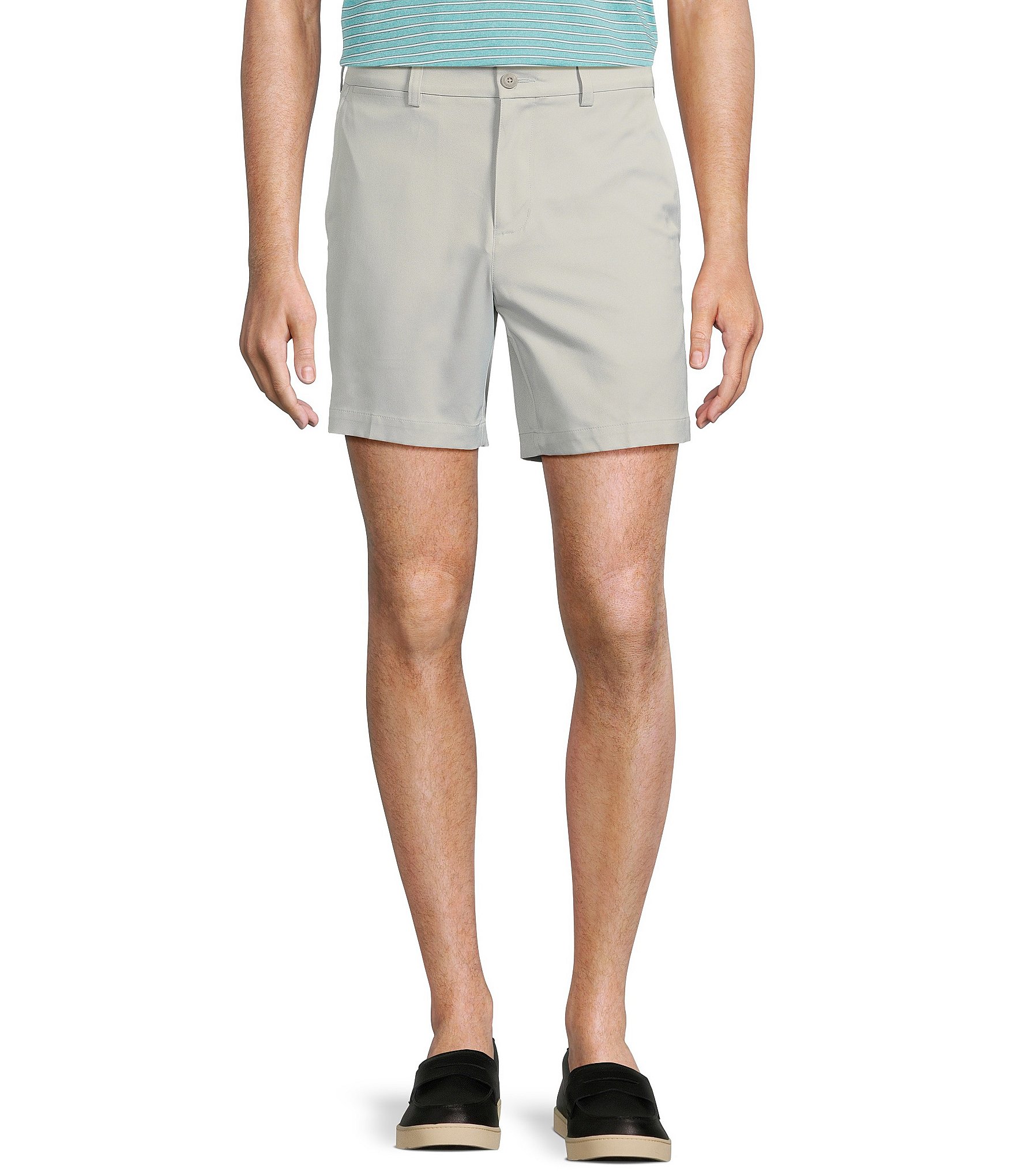 Doudoune kaki unie col montant et poches zippées Doudoune kaki unie col montant et poches zippées