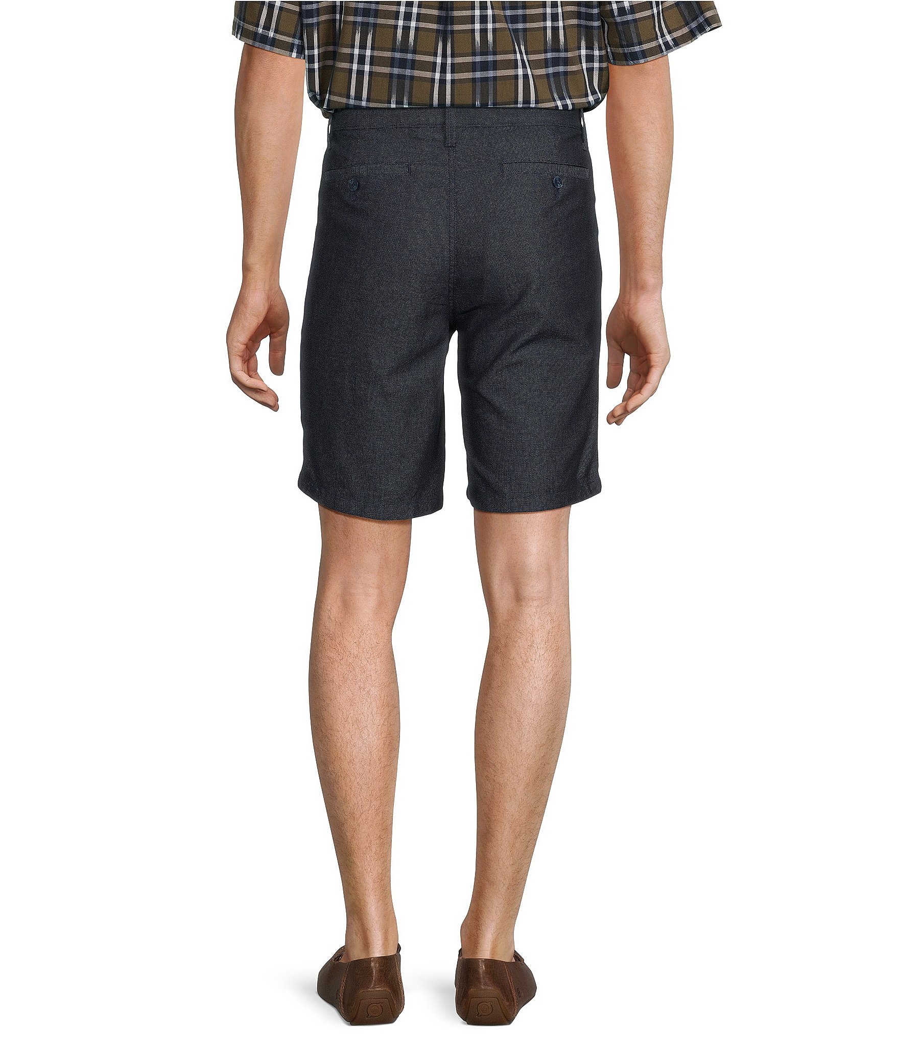 Roundtree & Yorke Casuals Flat Front Straight Fit Dobby Textured 9#double; Inseam Shorts