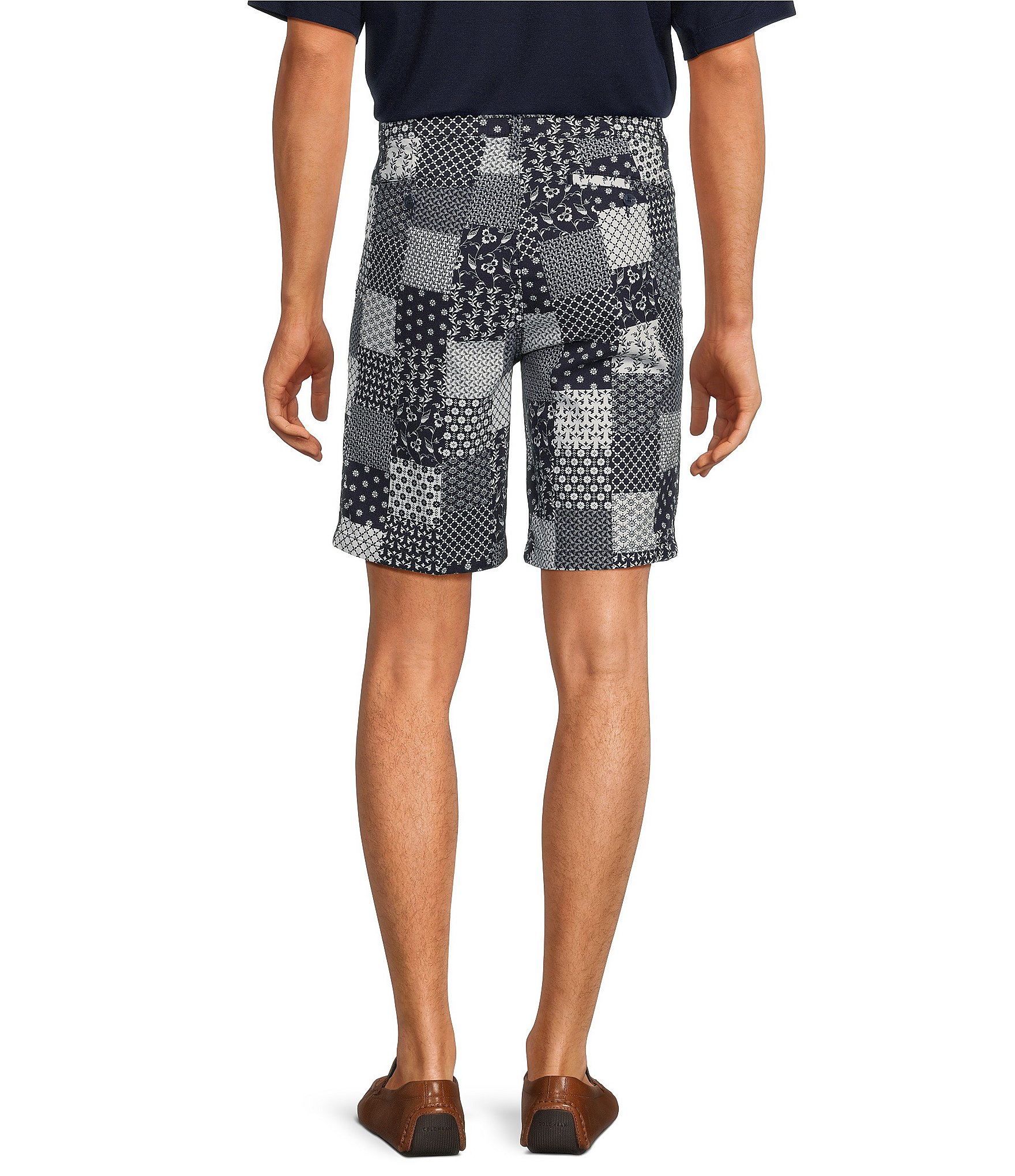 Roundtree & Yorke Casuals Flat Front Straight Fit Patchwork Printed 9#double; Inseam Shorts