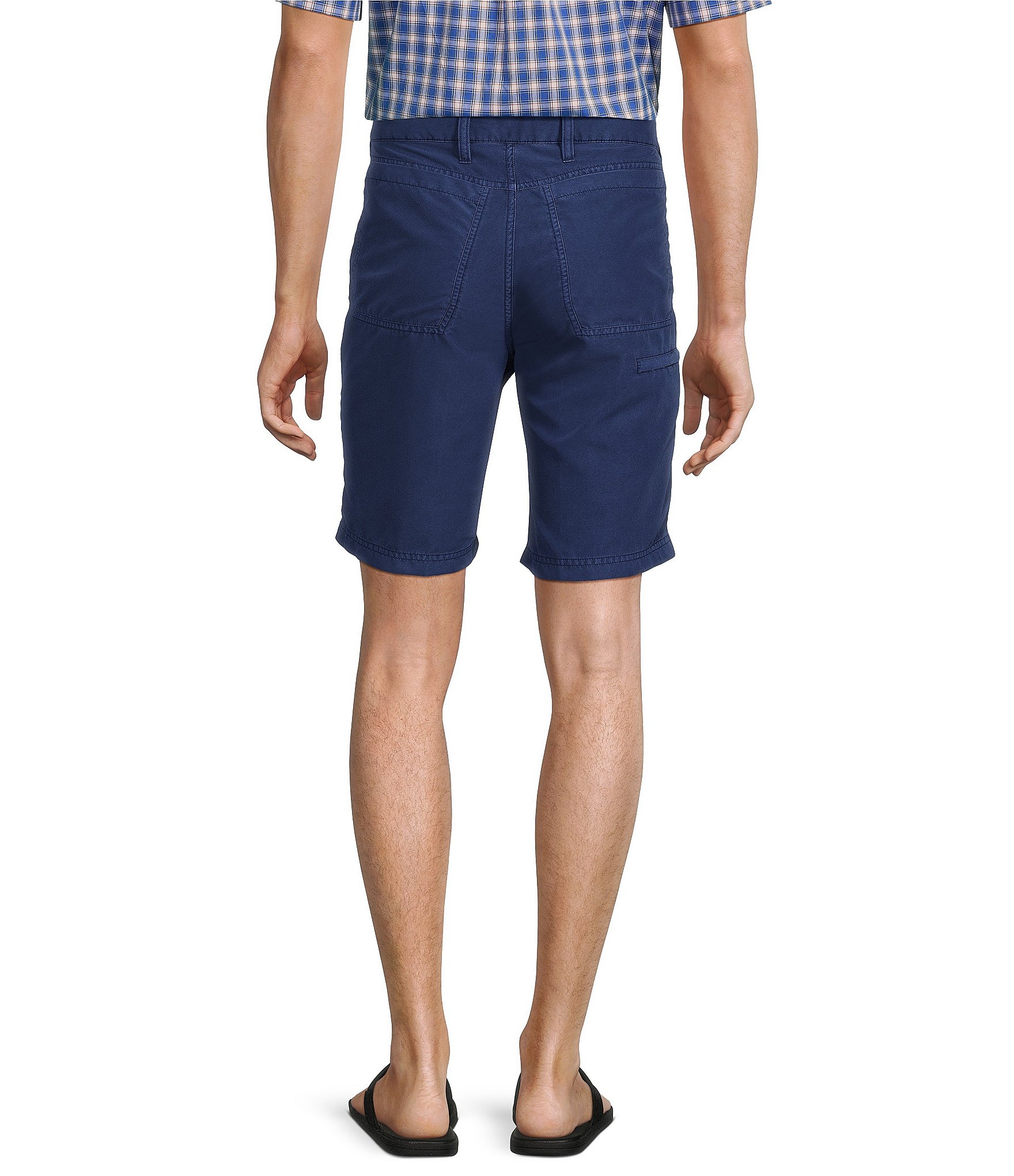 Roundtree & Yorke Casuals Flat Front Straight Fit Tech Pocket 9#double; Inseam Shorts