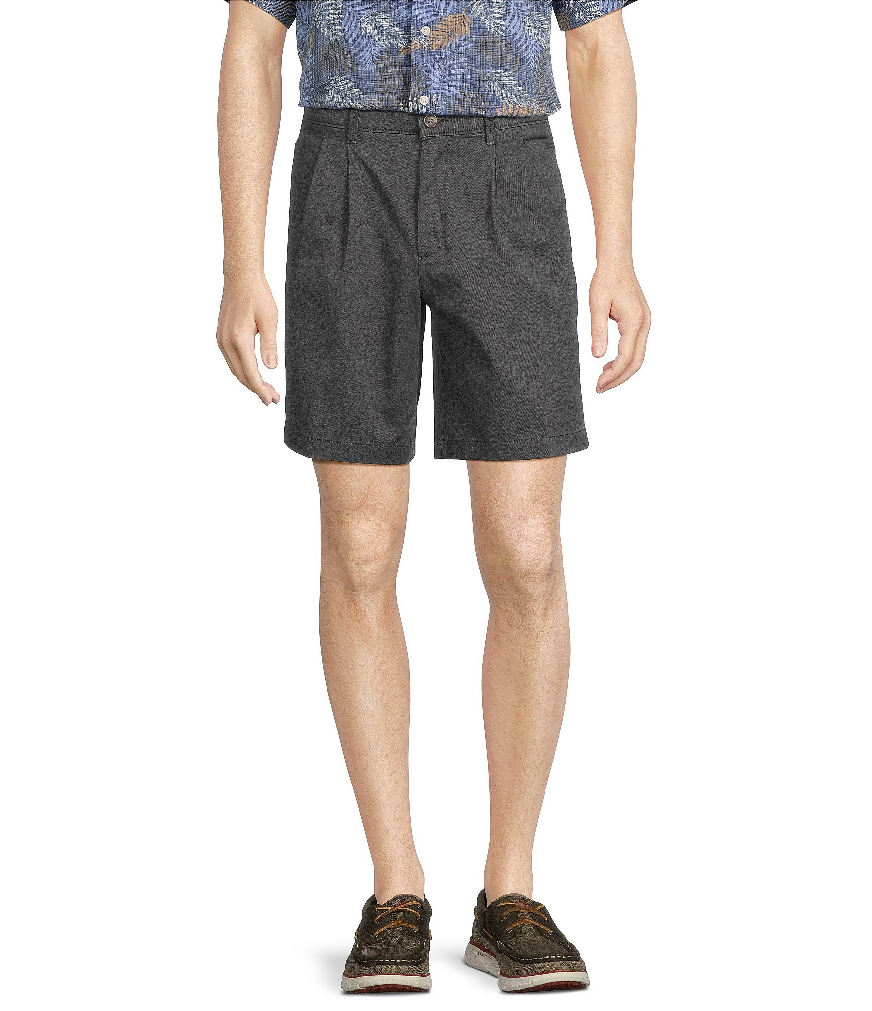 Roundtree & Yorke Casuals Stretch Fabric Classic Fit Pleated Washed 9#double; Chino Shorts