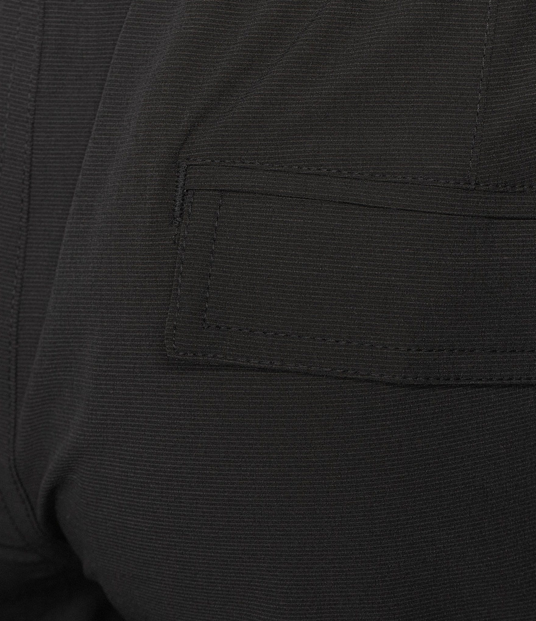 Roundtree & Yorke Classic Fit 11#double; Inseam Cargo Shorts
