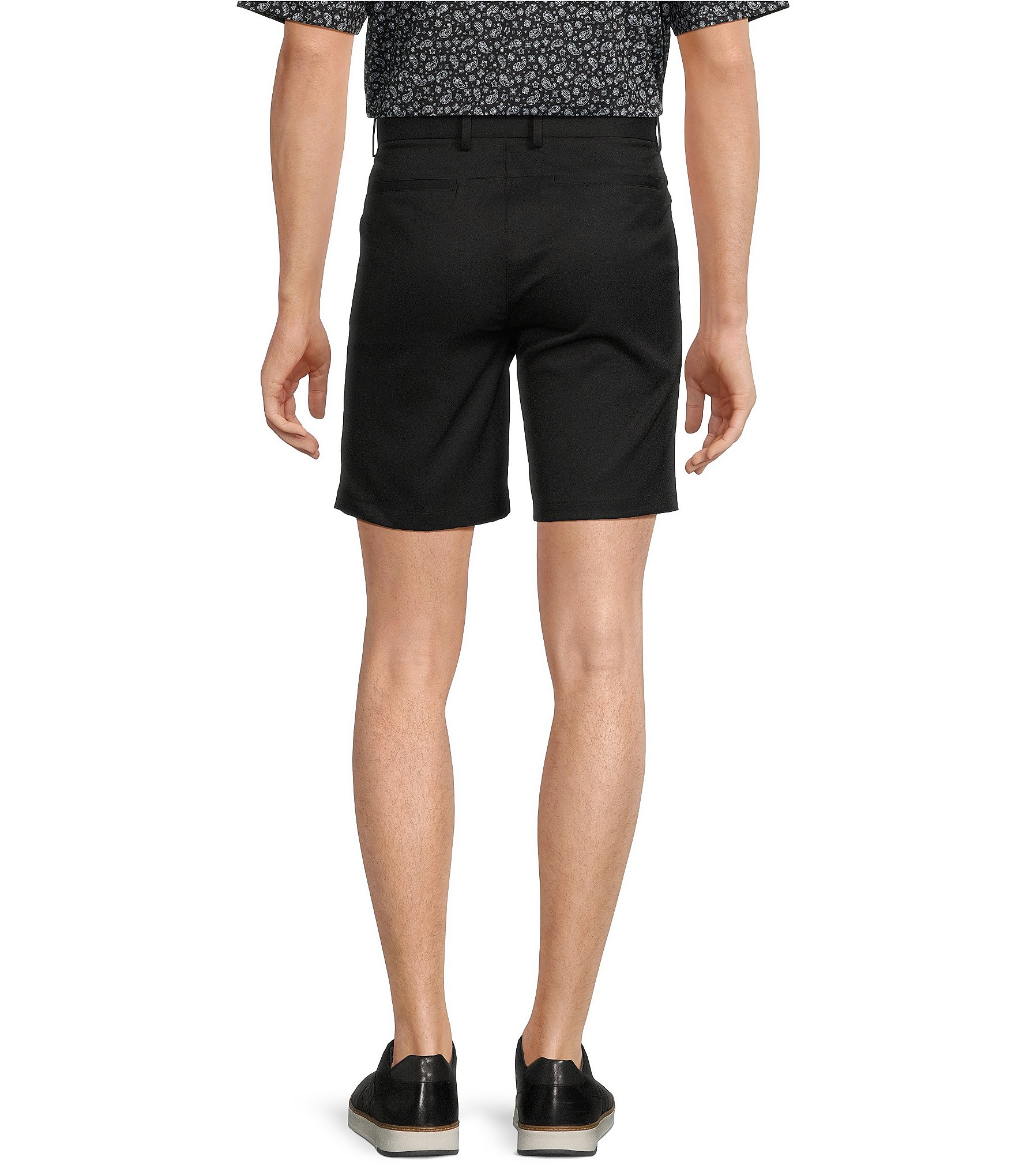 Roundtree & Yorke Performance Flat Front Straight Fit Printed 8#double; Inseam Shorts