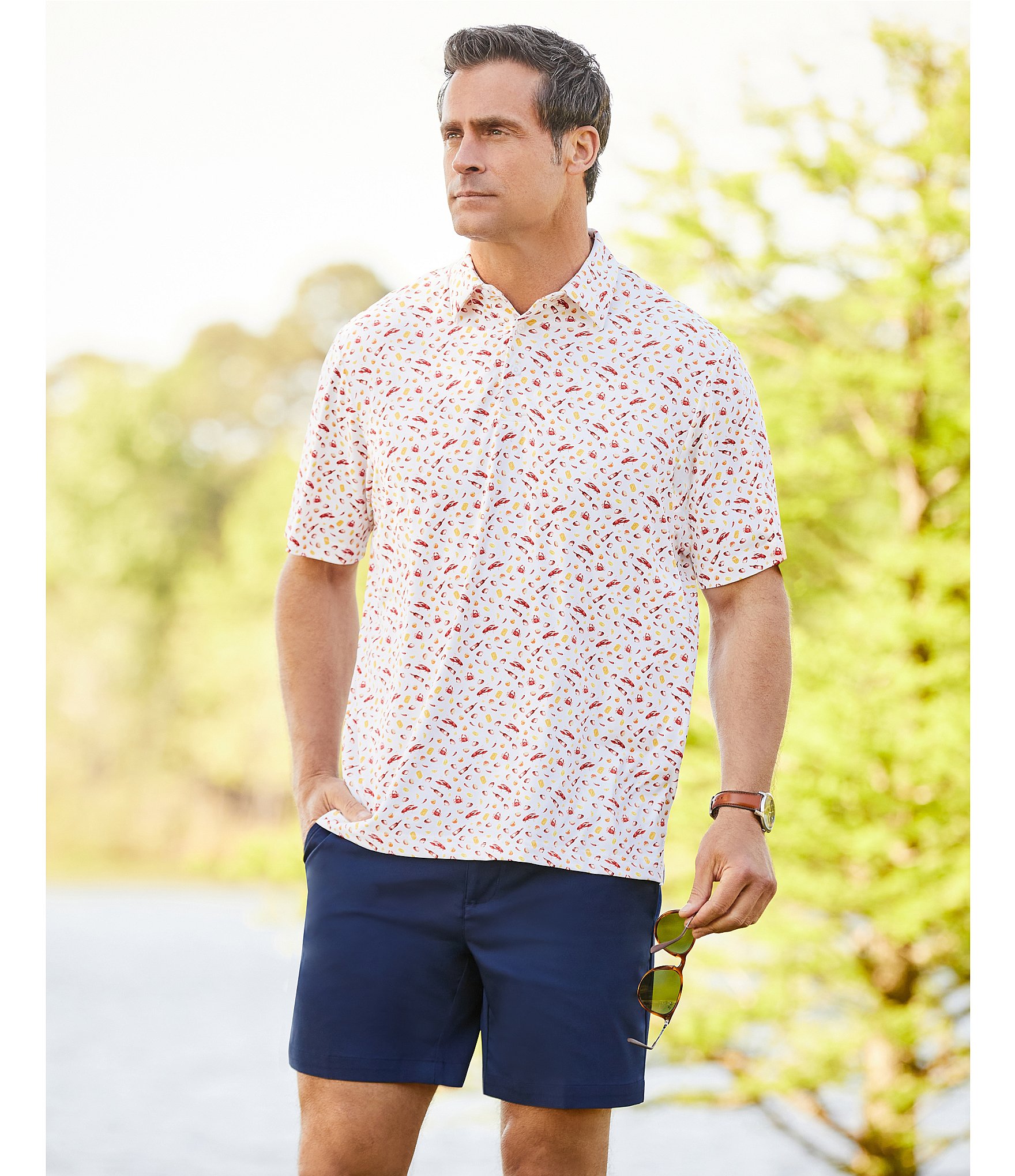 Roundtree & Yorke Performance Short Sleeve Clam-Bake Print