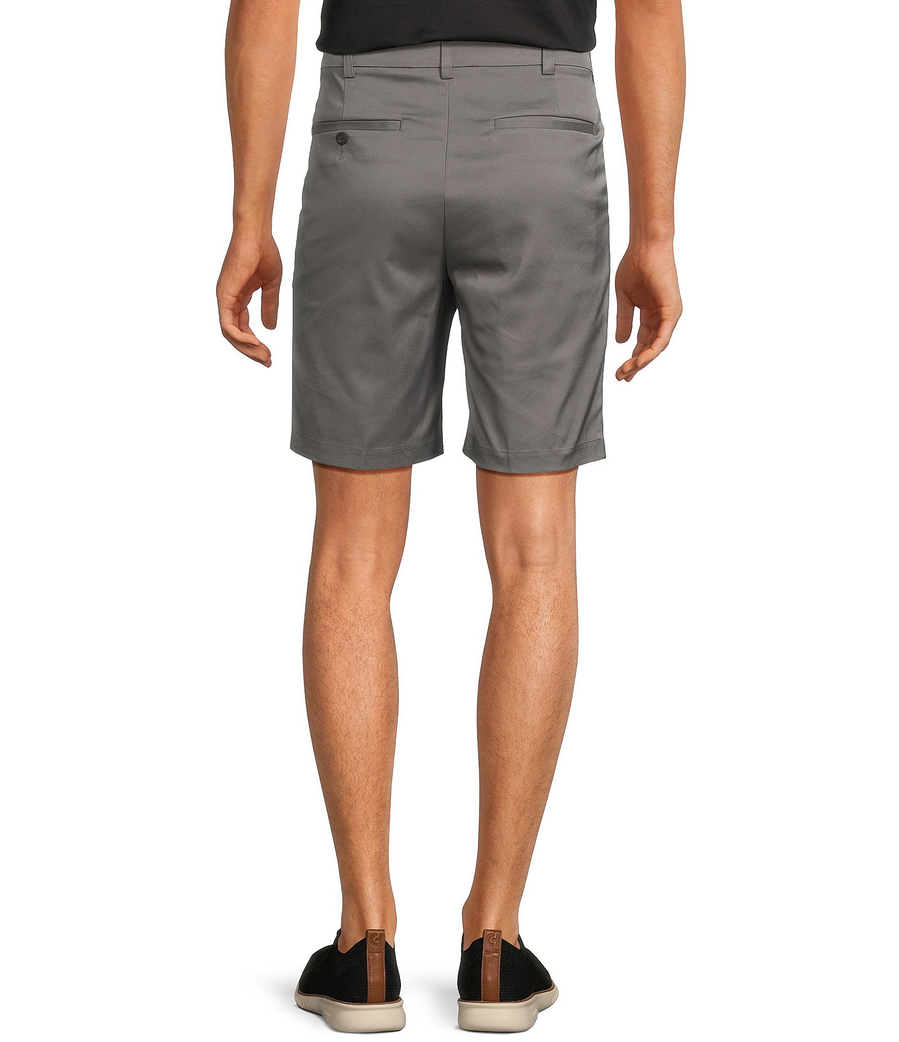 Roundtree & Yorke Performance Stretch Fabric Classic Fit Pleated 9#double; Solid Shorts