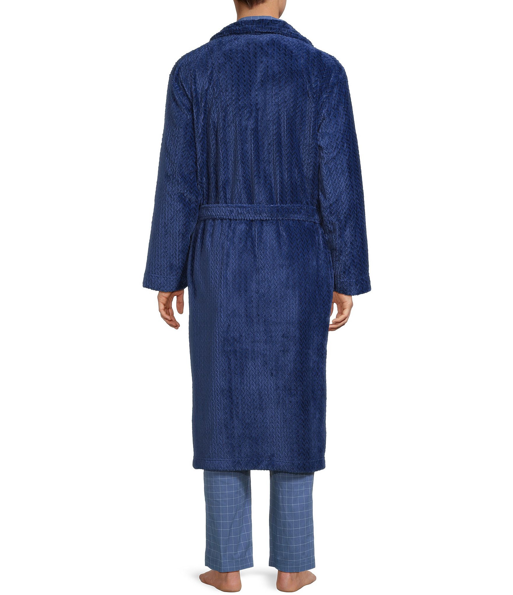 Roundtree & Yorke Plush Shawl Collar Solid Robe