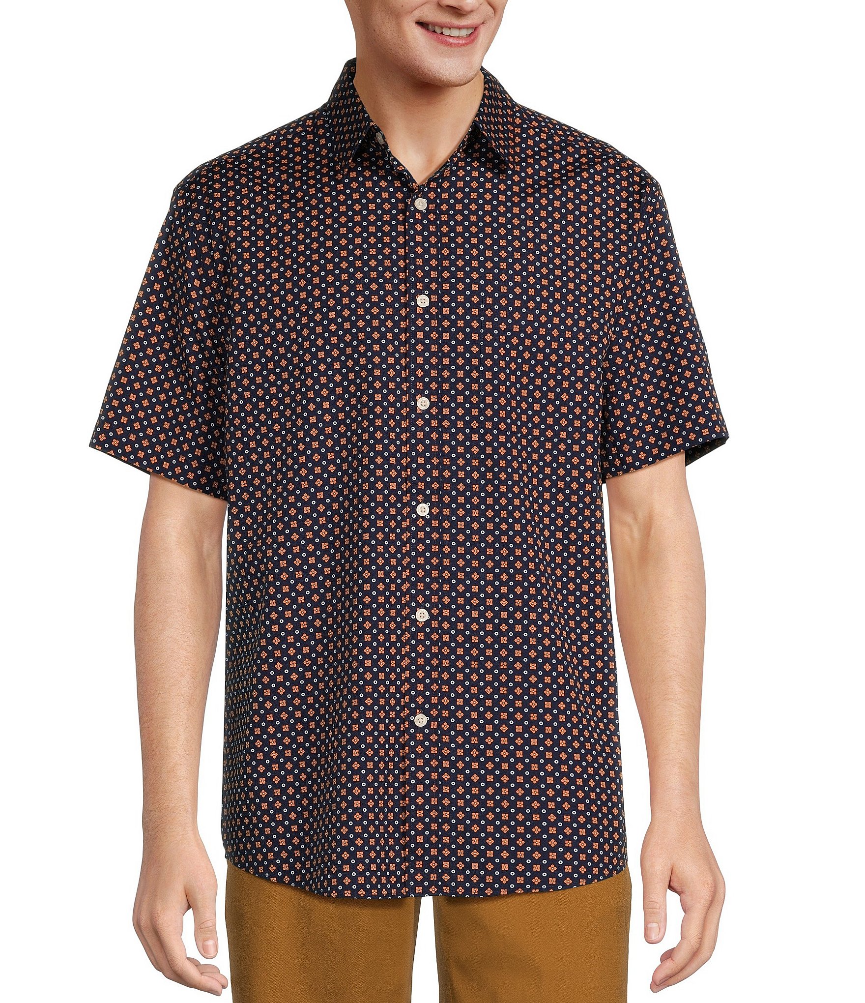 Roundtree & Yorke Short Sleeve Geometric Print Poplin Sport Shirt