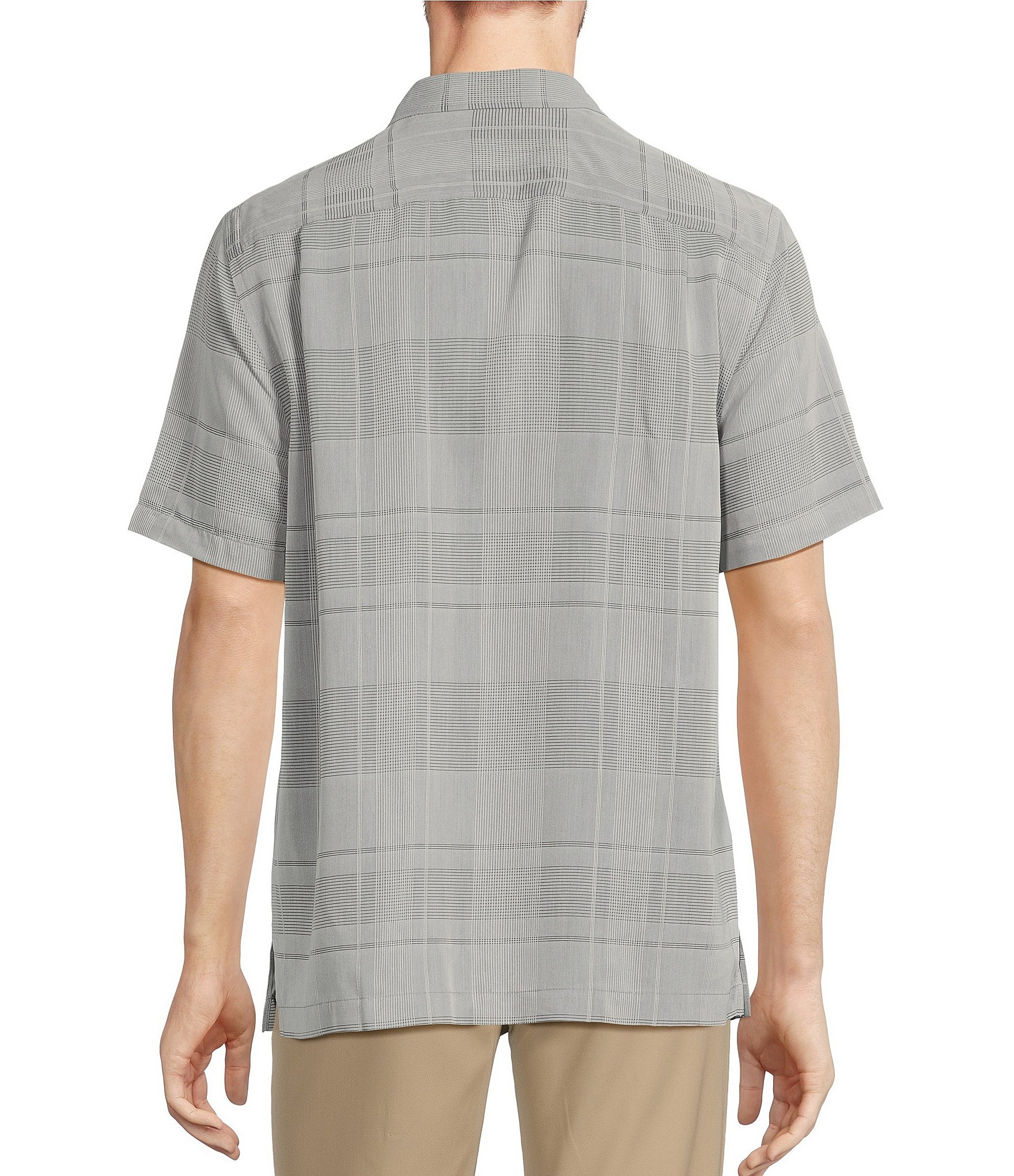 Roundtree & Yorke Short Sleeve Polynosic Large Jacquard Plaid Sport Shirt