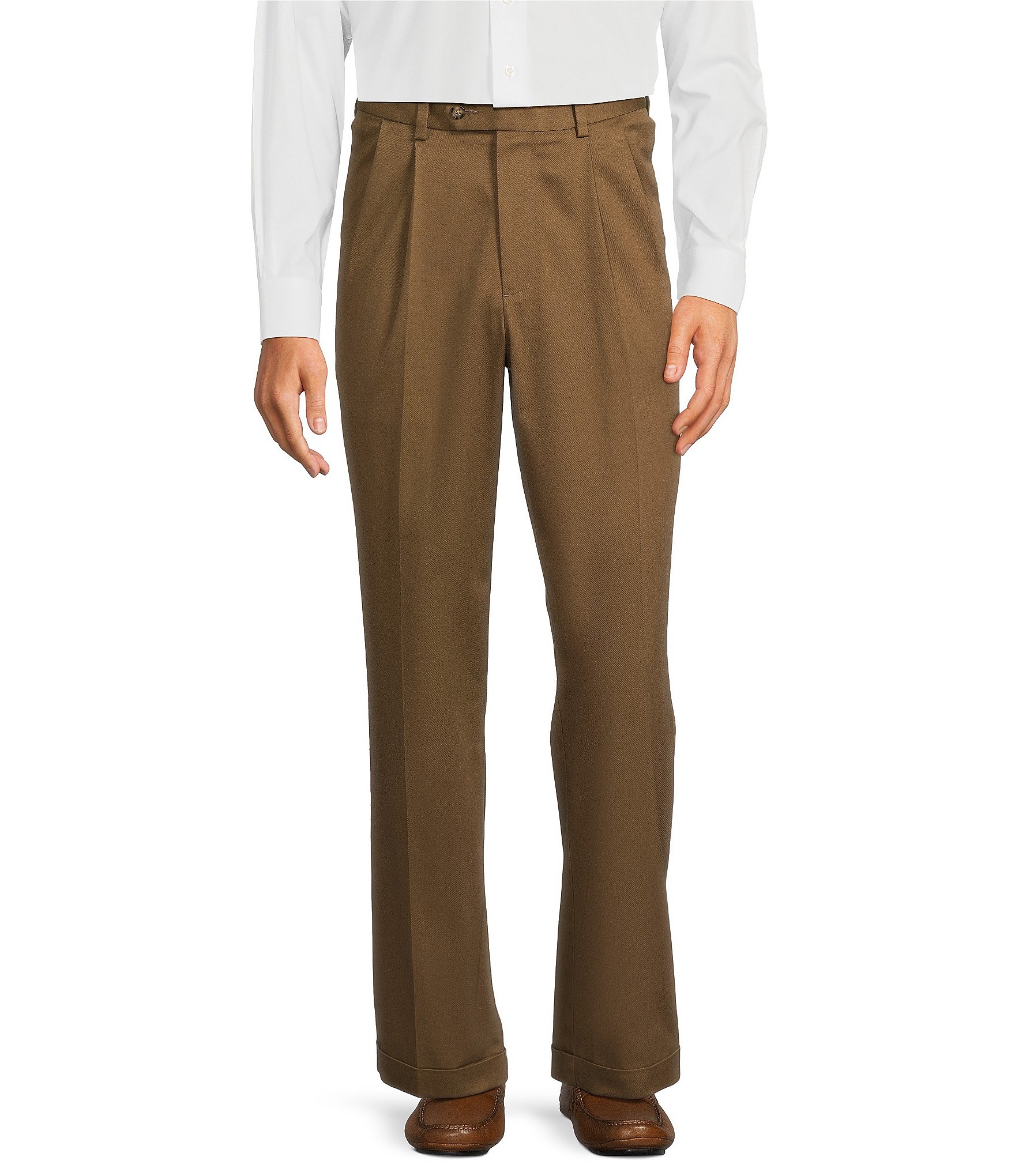 Roundtree & Yorke TravelSmart CoreComfort Big & Tall Non-Iron Pleated Classic Fit Chino Pants