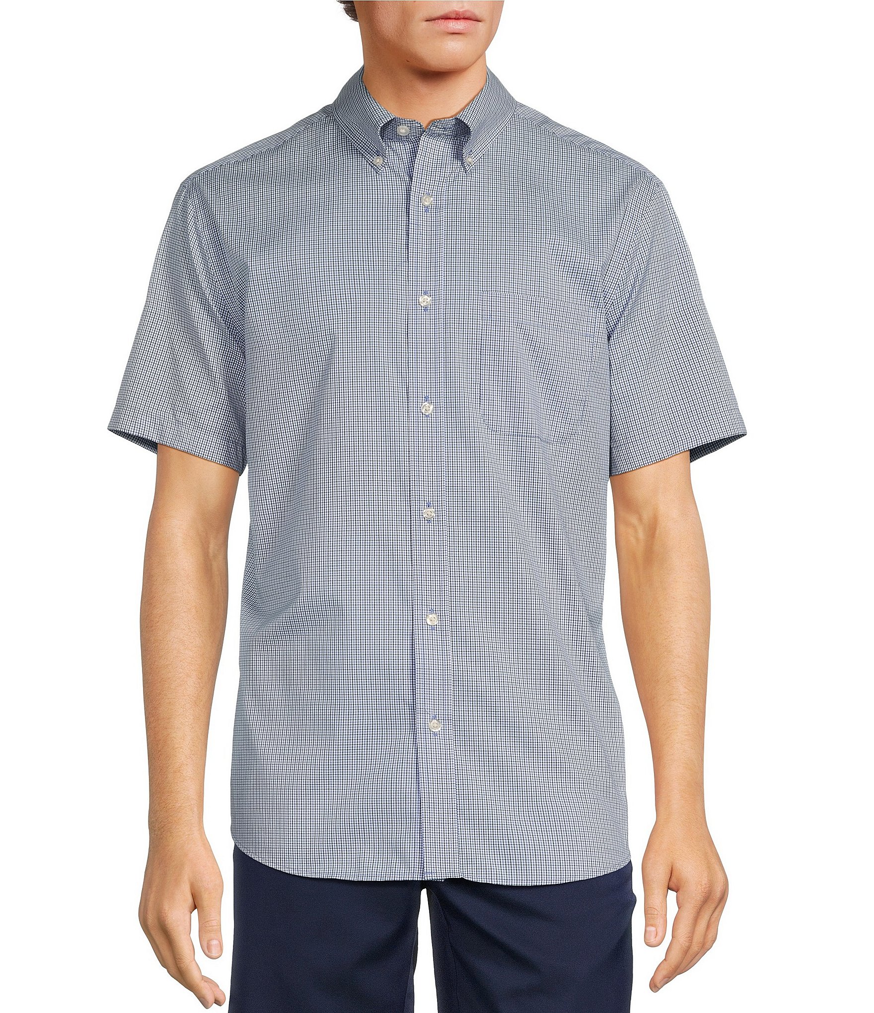 Roundtree & Yorke TravelSMART Men's Short Sleeve Button-Down Shirt Wrinkle  Resistant Non-Iron Regular Sizes (Black 535 White, Small) at  Men's  Clothing store