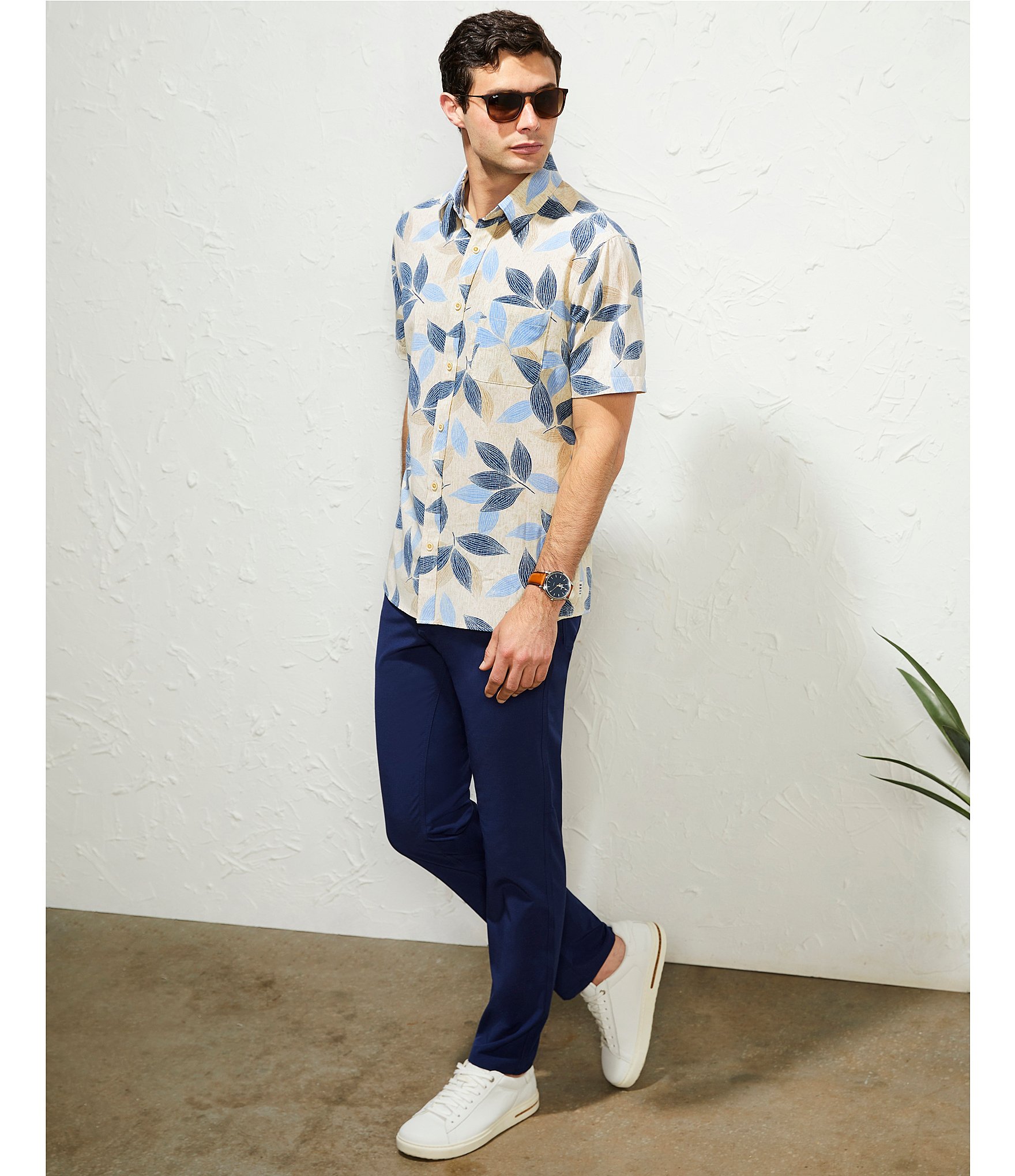 Rowm Crafted Rec & Relax Short Sleeve Textured Leaf Print Shirt