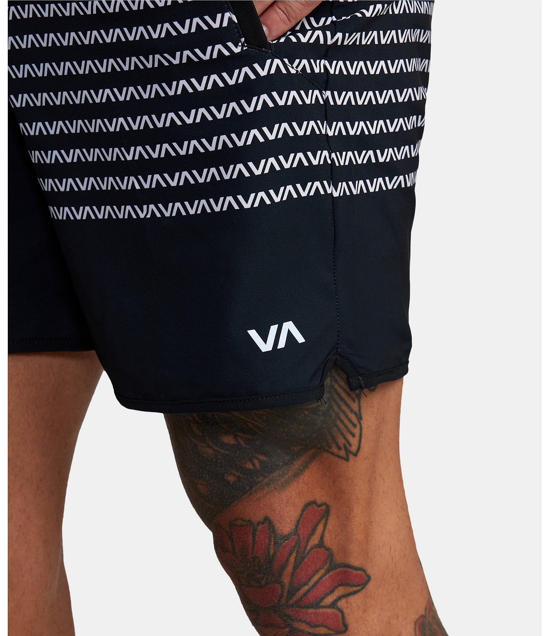 RVCA Yogger Performance Stretch 17#double; Outseam Print Walk Shorts