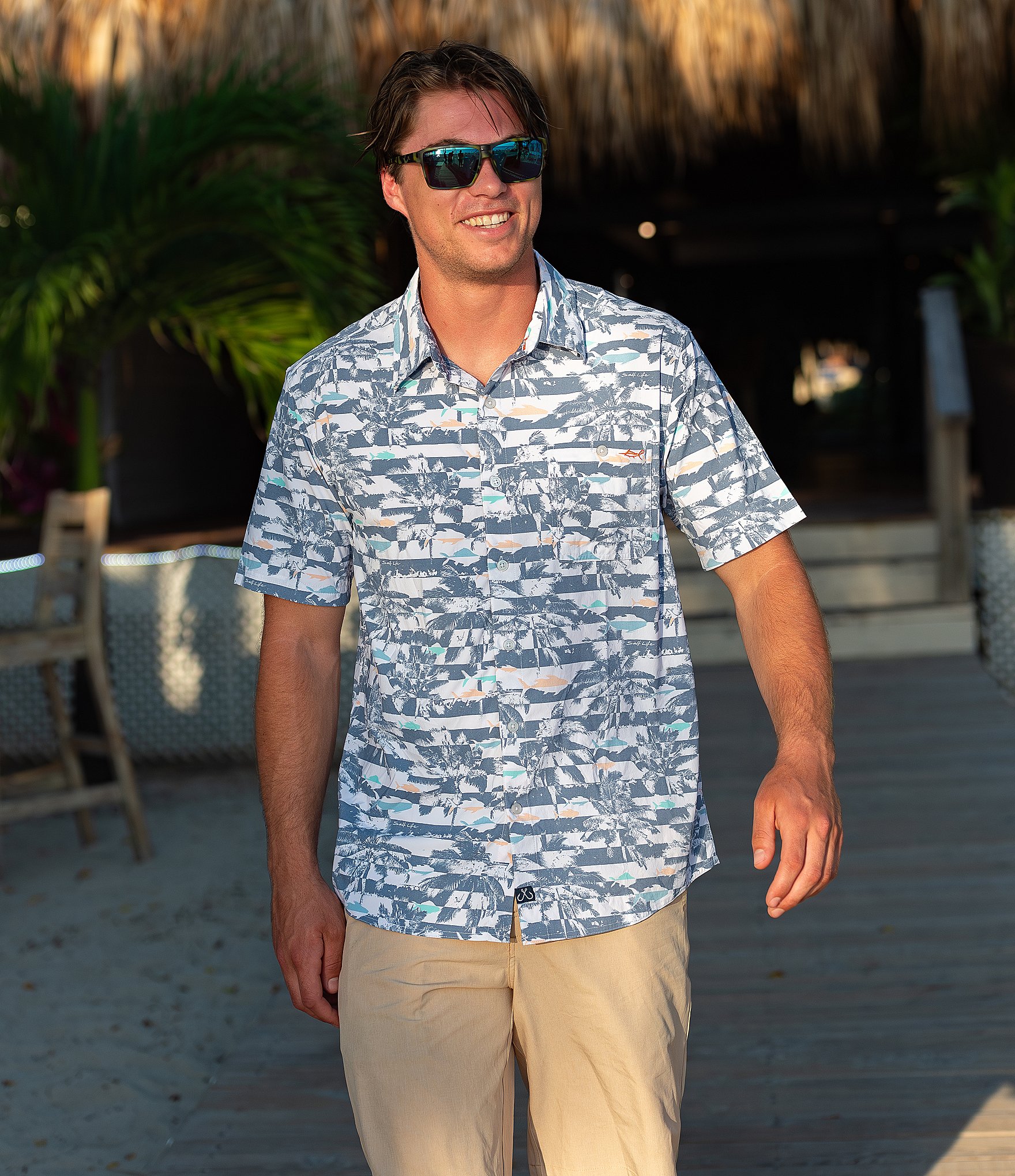 Salt Life Short Sleeve Sunshine State Reverse Print Performance Stretch Woven Shirt