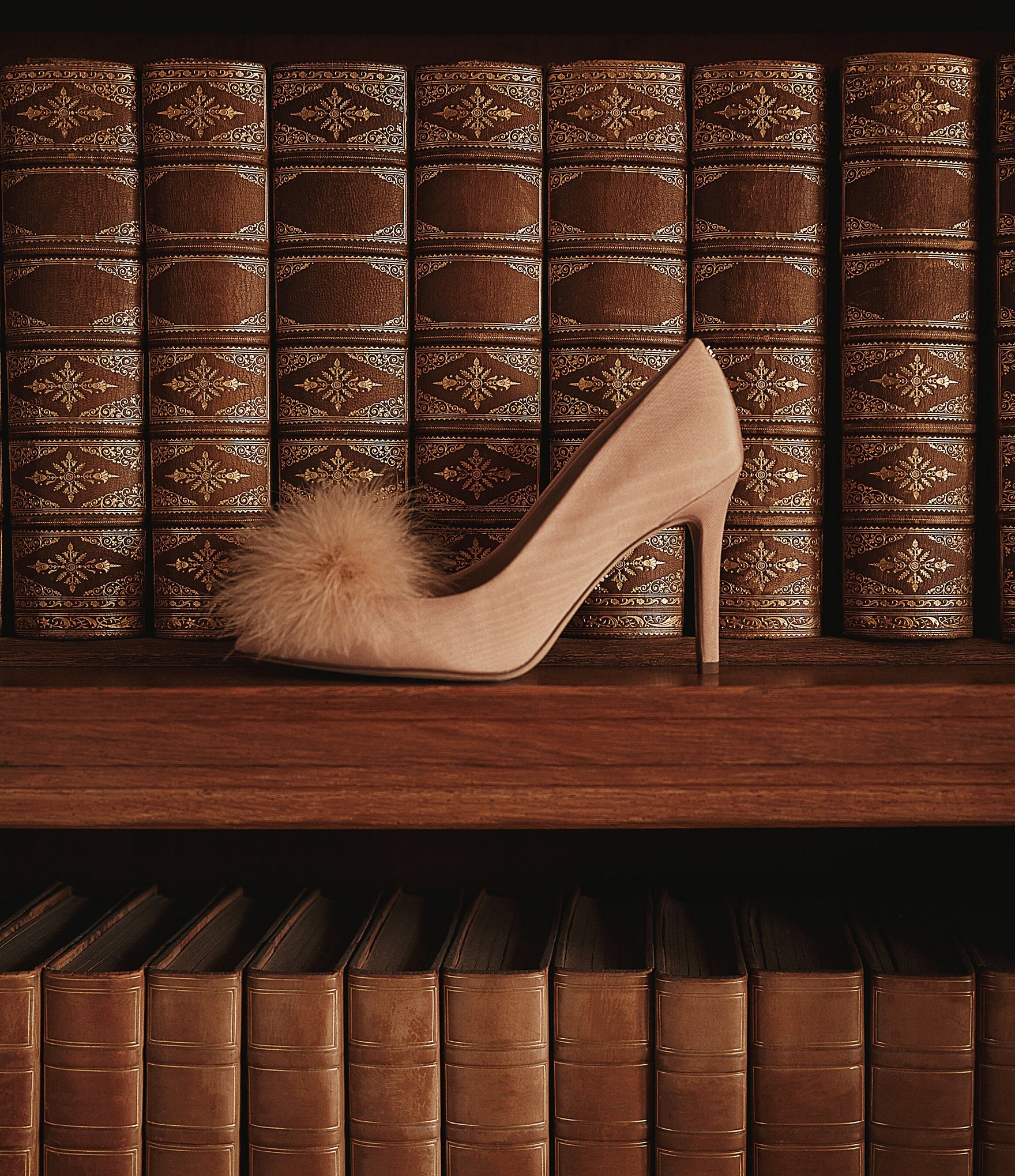 Sam Edelman Hazel Plush Silk Fabric Pointed Toe Pumps