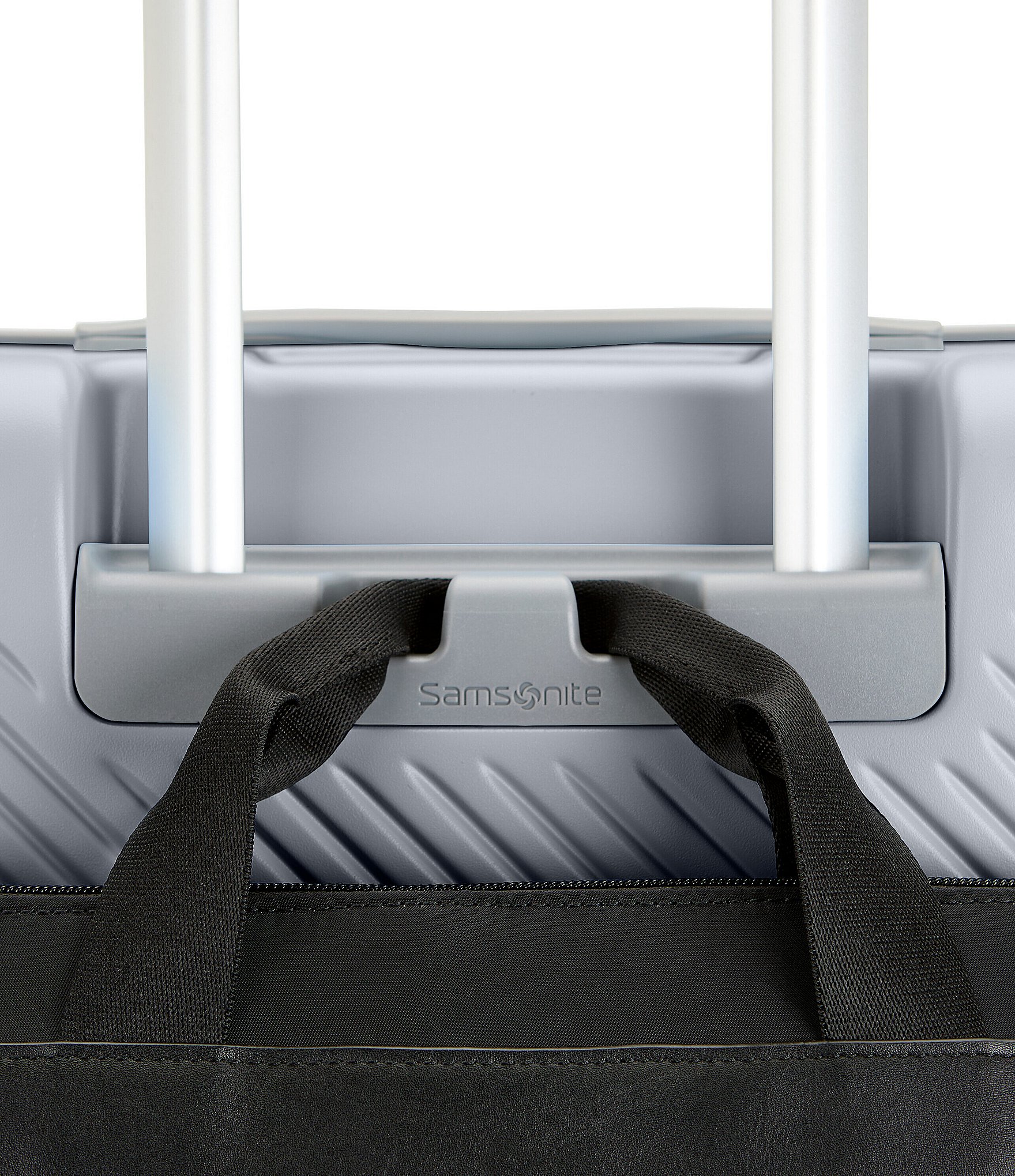 Samsonite LiteSpin 2 Hardship Carry-on Spinner Luggage