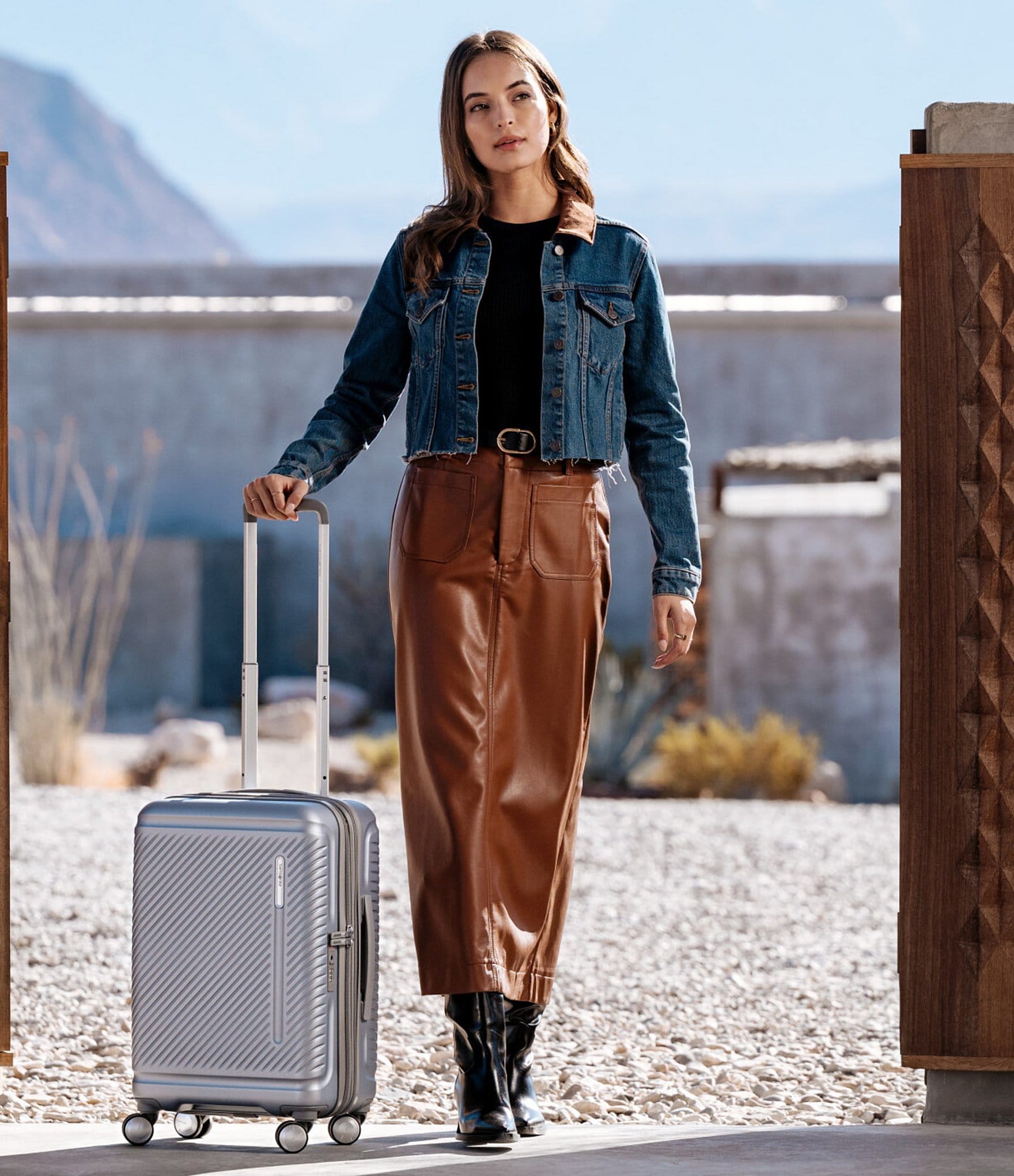 Samsonite LiteSpin 2 Hardship Large Spinner Luggage