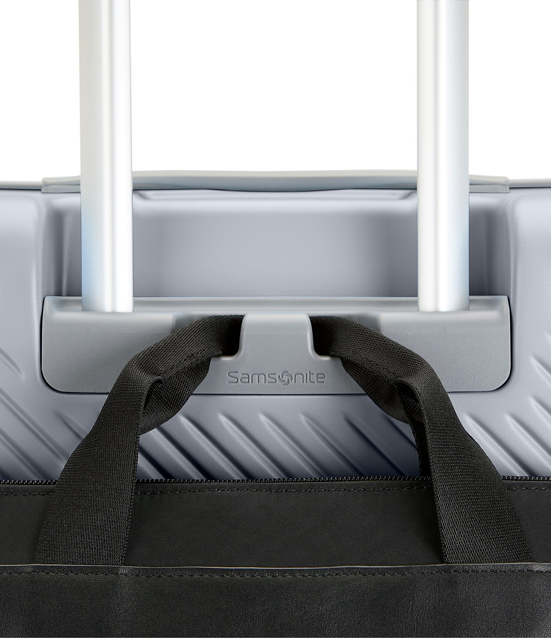 Samsonite LiteSpin 2 Hardship Medium Spinner Luggage