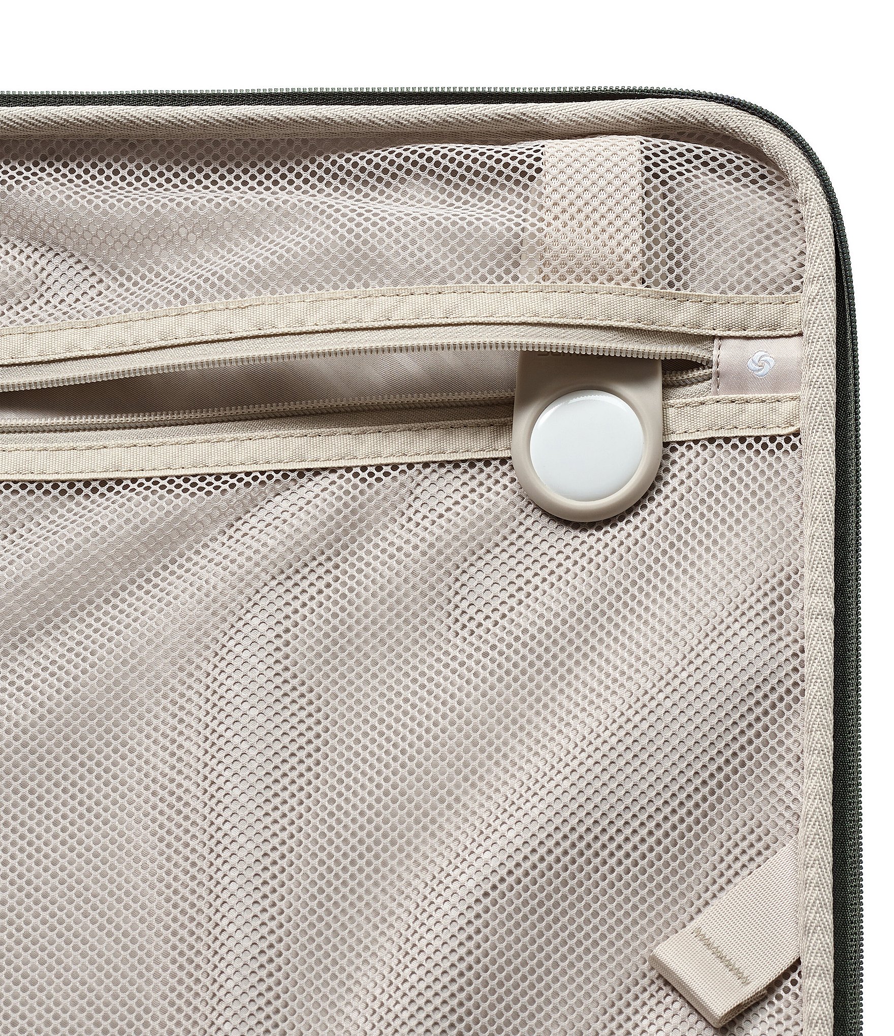 Samsonite Paralux Collection Hardside Medium Spinner Suitcase