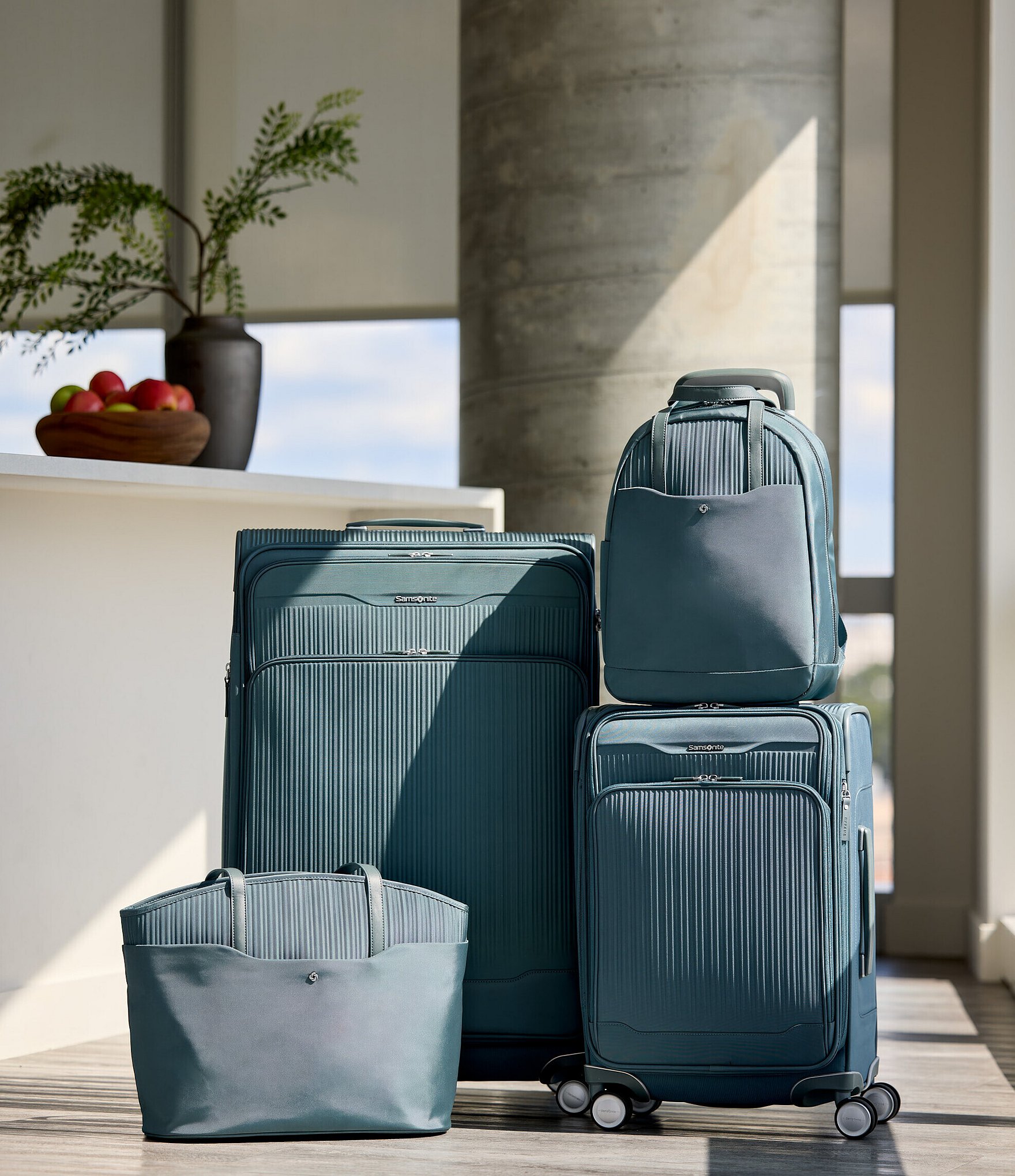 Samsonite Silhouette 18 Softside Medium Spinner