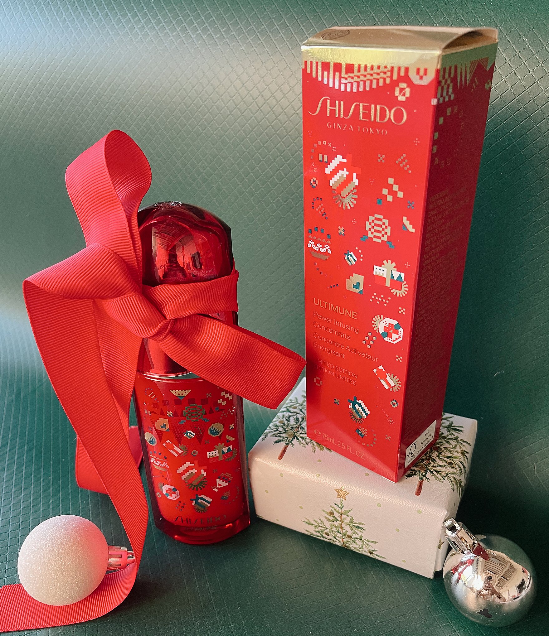 Shiseido Limited-Edition Holiday Ultimune Power Infusing Serum