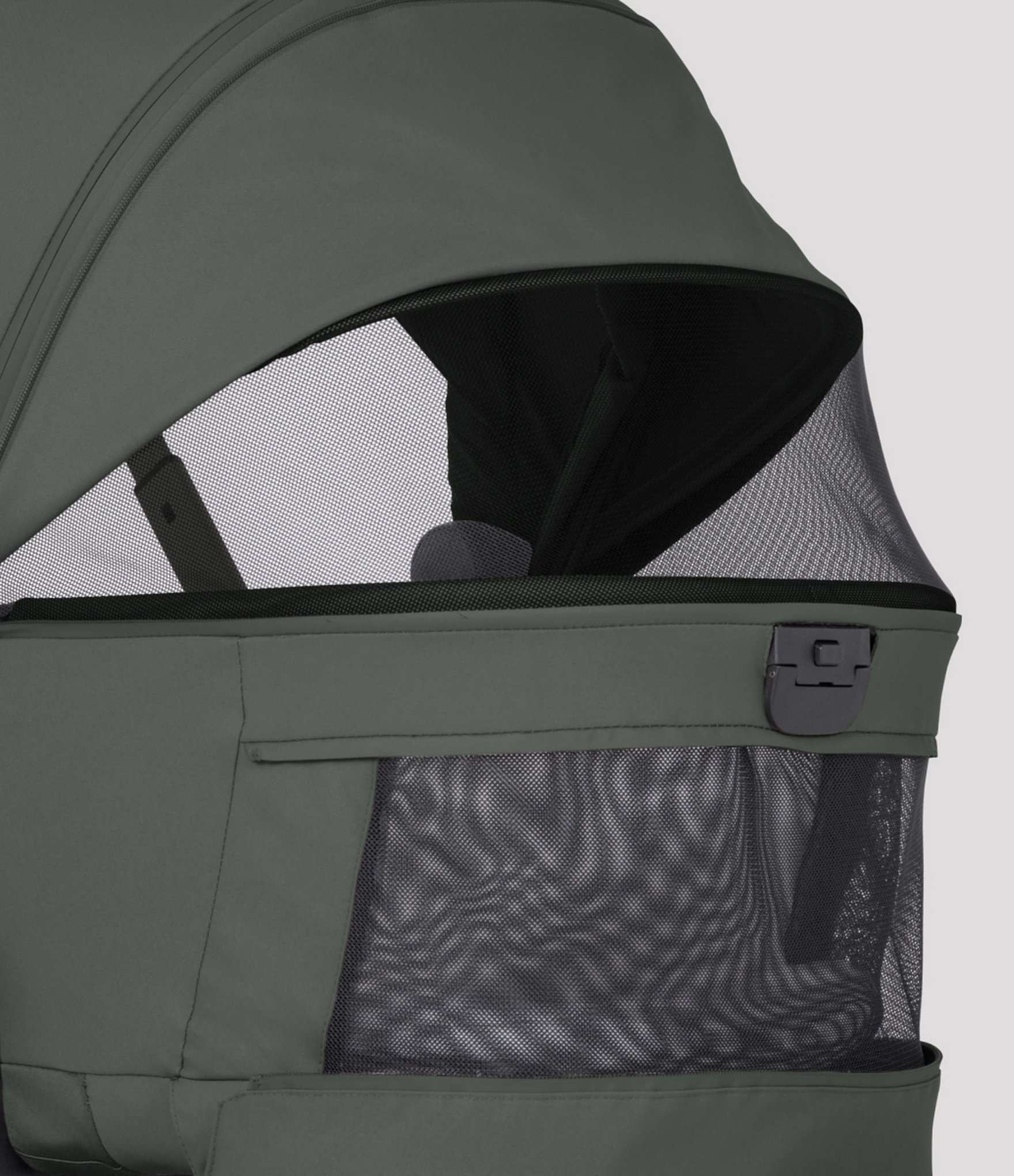 Silver Cross Breez Compact Bassinet
