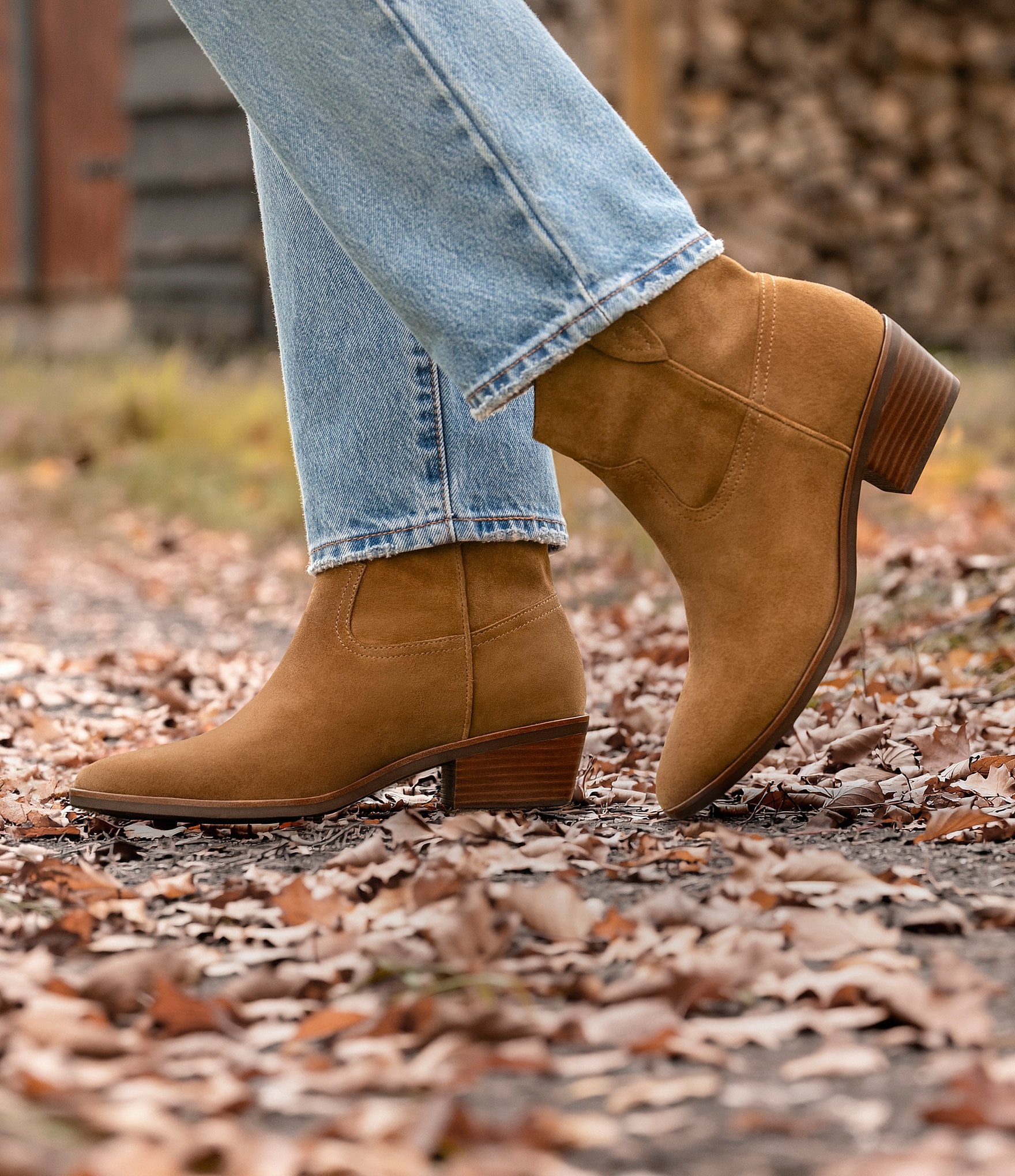 Sofft Cambridge Western Suede Pull Tab Booties