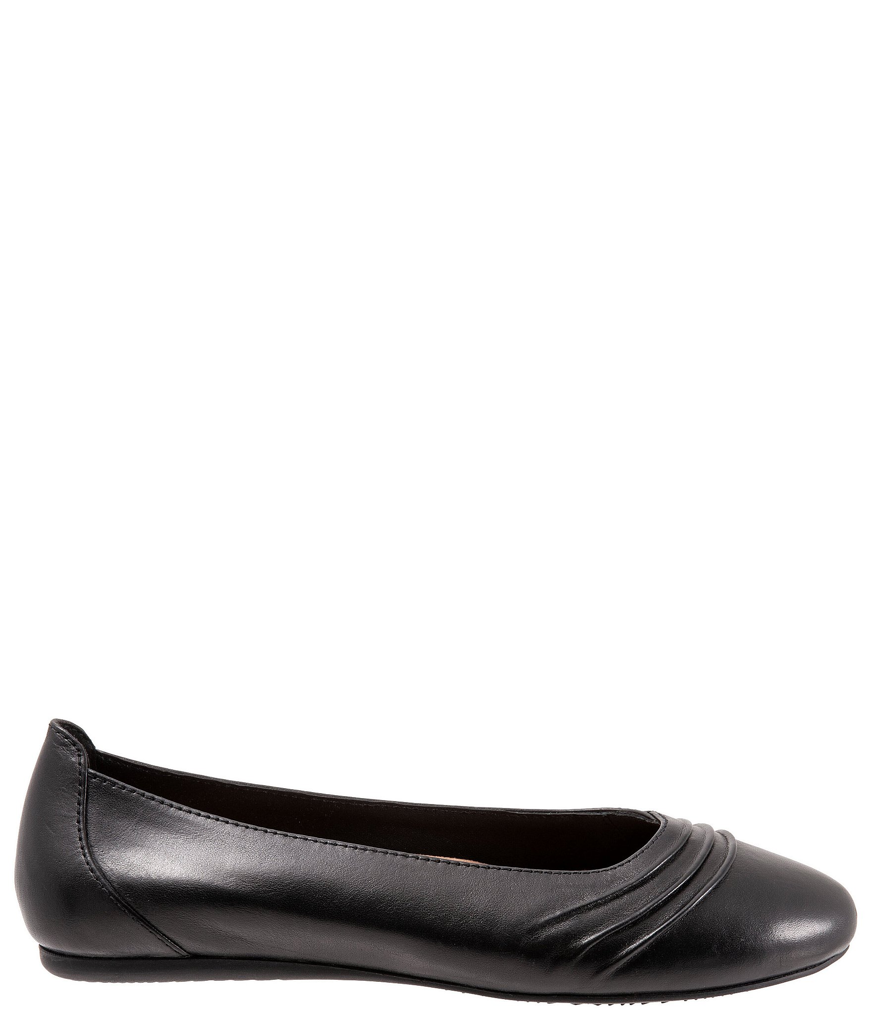 SoftWalk Safi Ruched Leather Flats