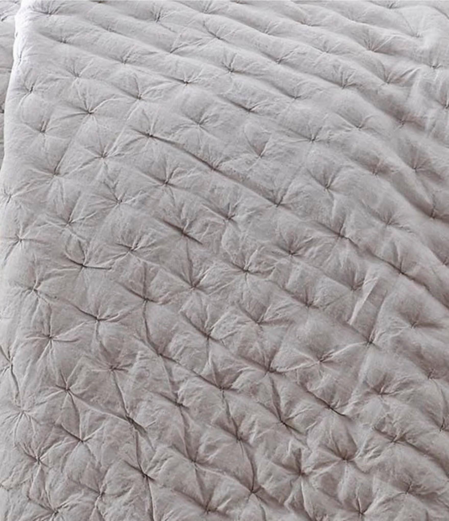 Southern Living Heirloom Linen Quilt