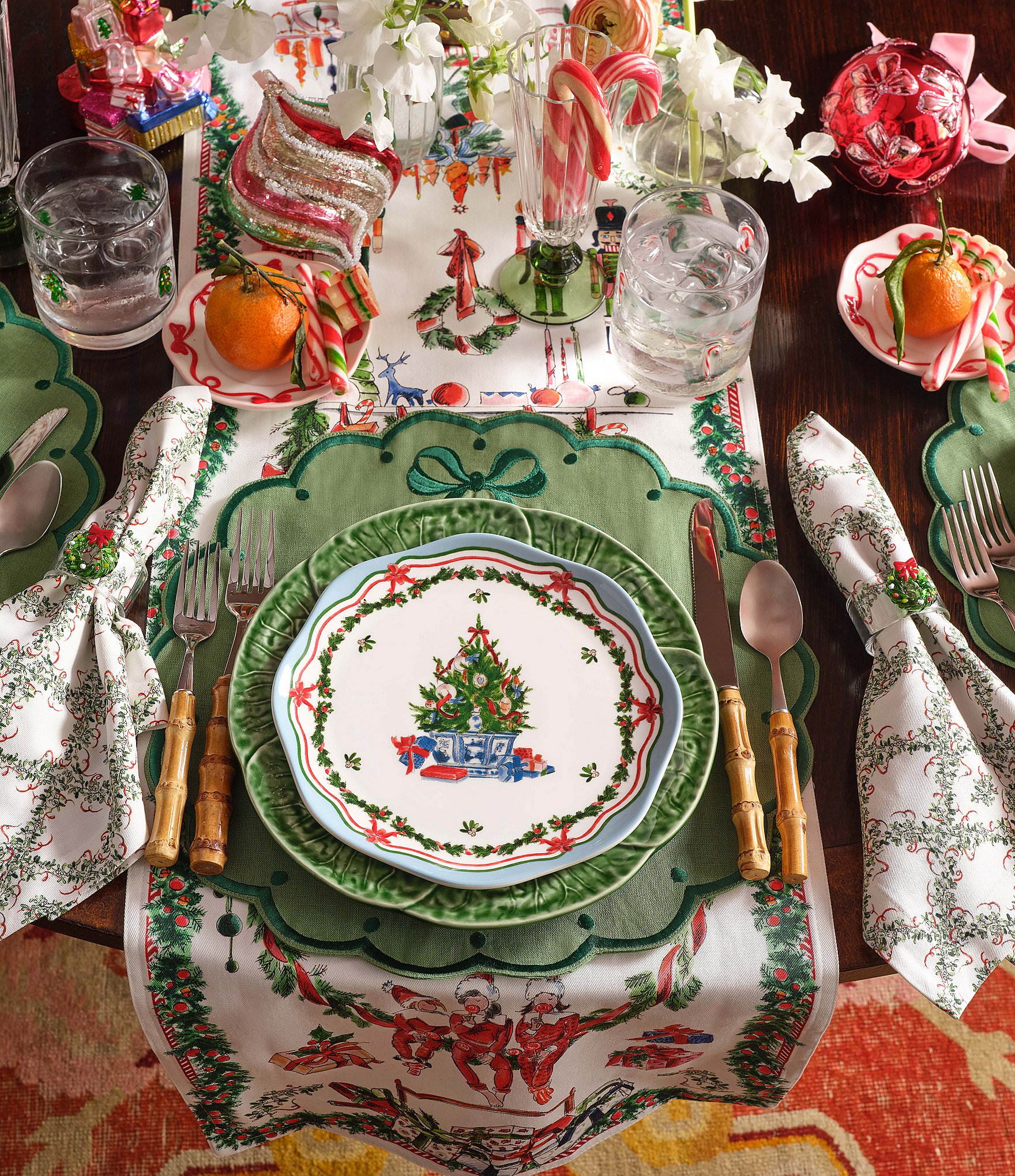 Southern Living Scalloped & Embroidered Bow Placemat, Set of 2