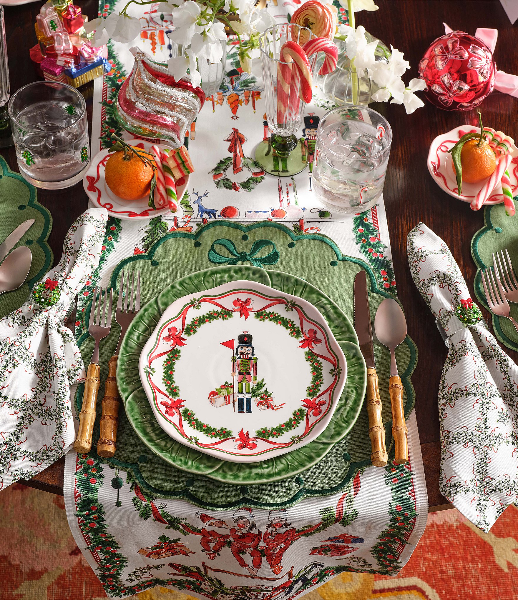 Southern Living Scalloped & Embroidered Bow Placemat, Set of 2