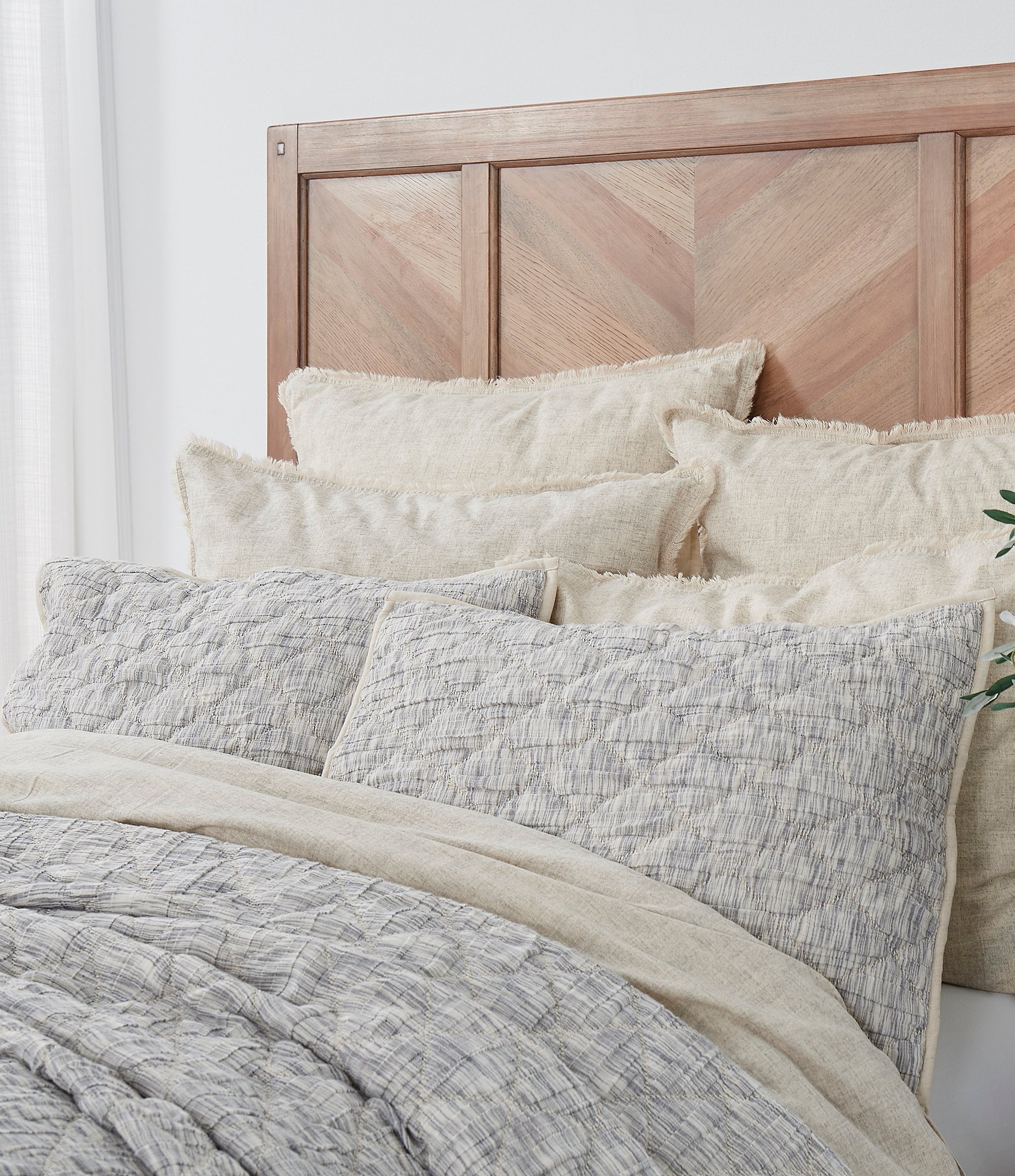 Southern Living Simplicity Collection Alexis Quilt | Dillard's