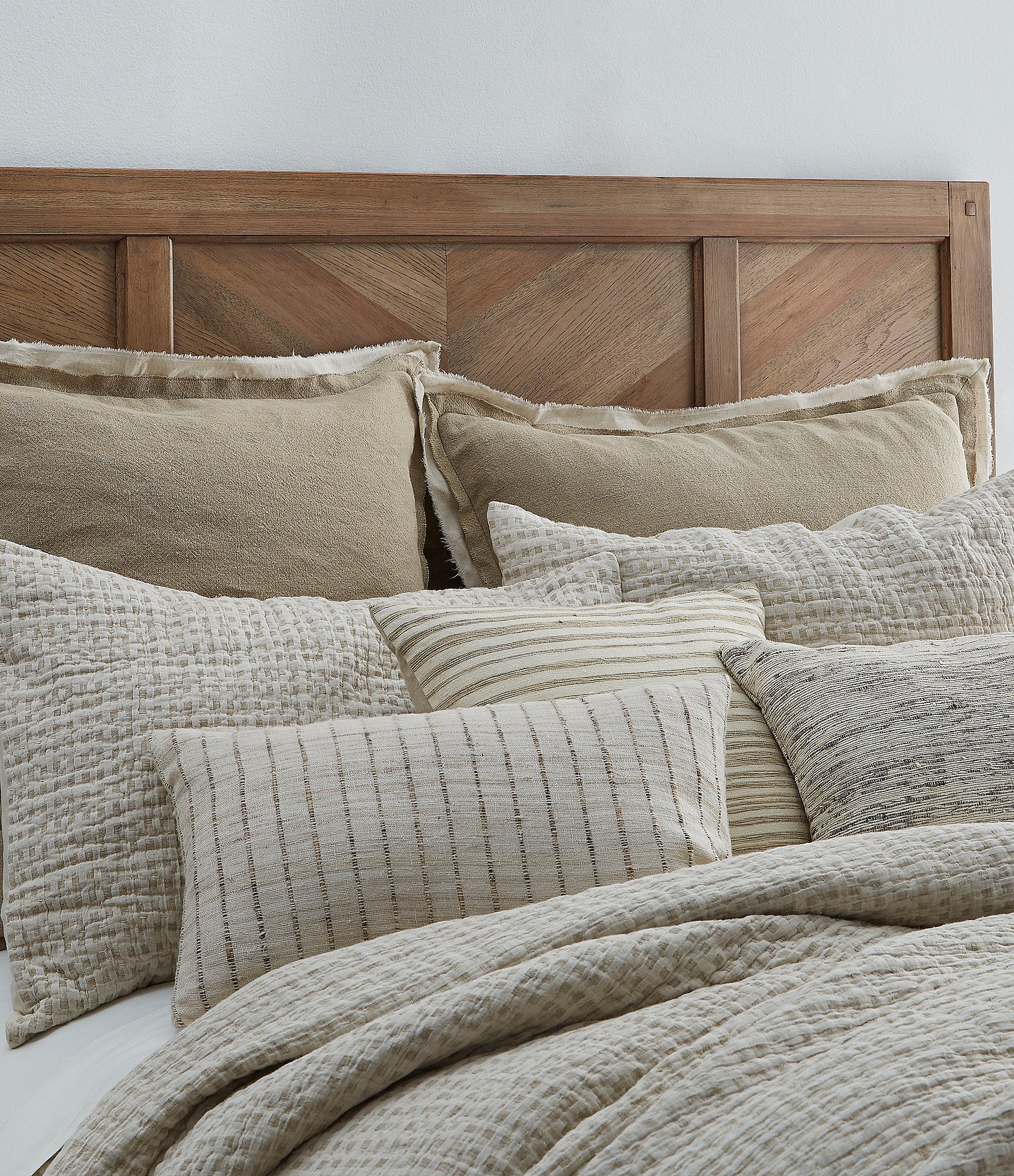 Southern Living Simplicity Collection Frasier Linen & Cotton Woven Check  Coverlet | Dillard's