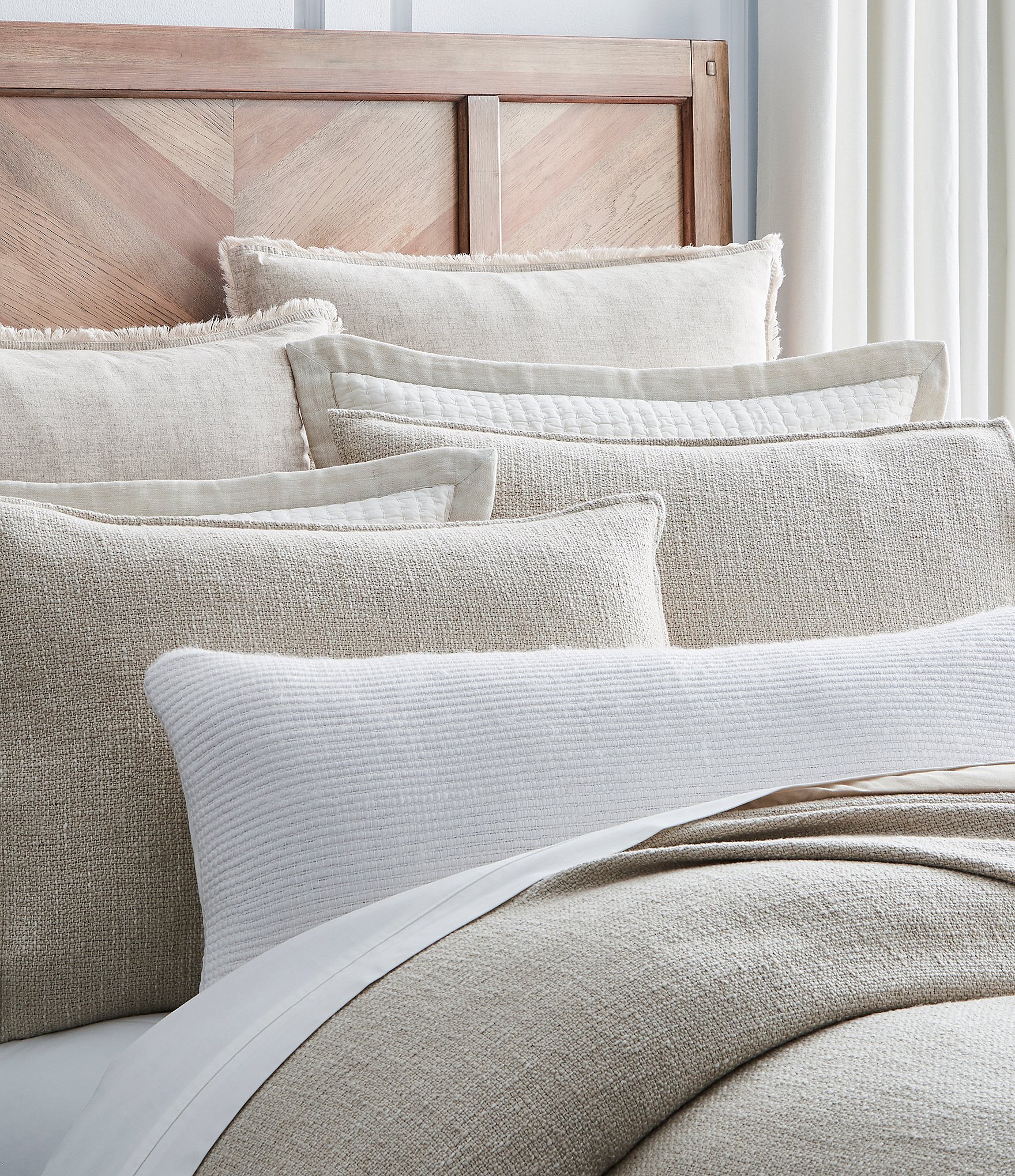 Southern Living Simplicity Collection Shelby Comforter