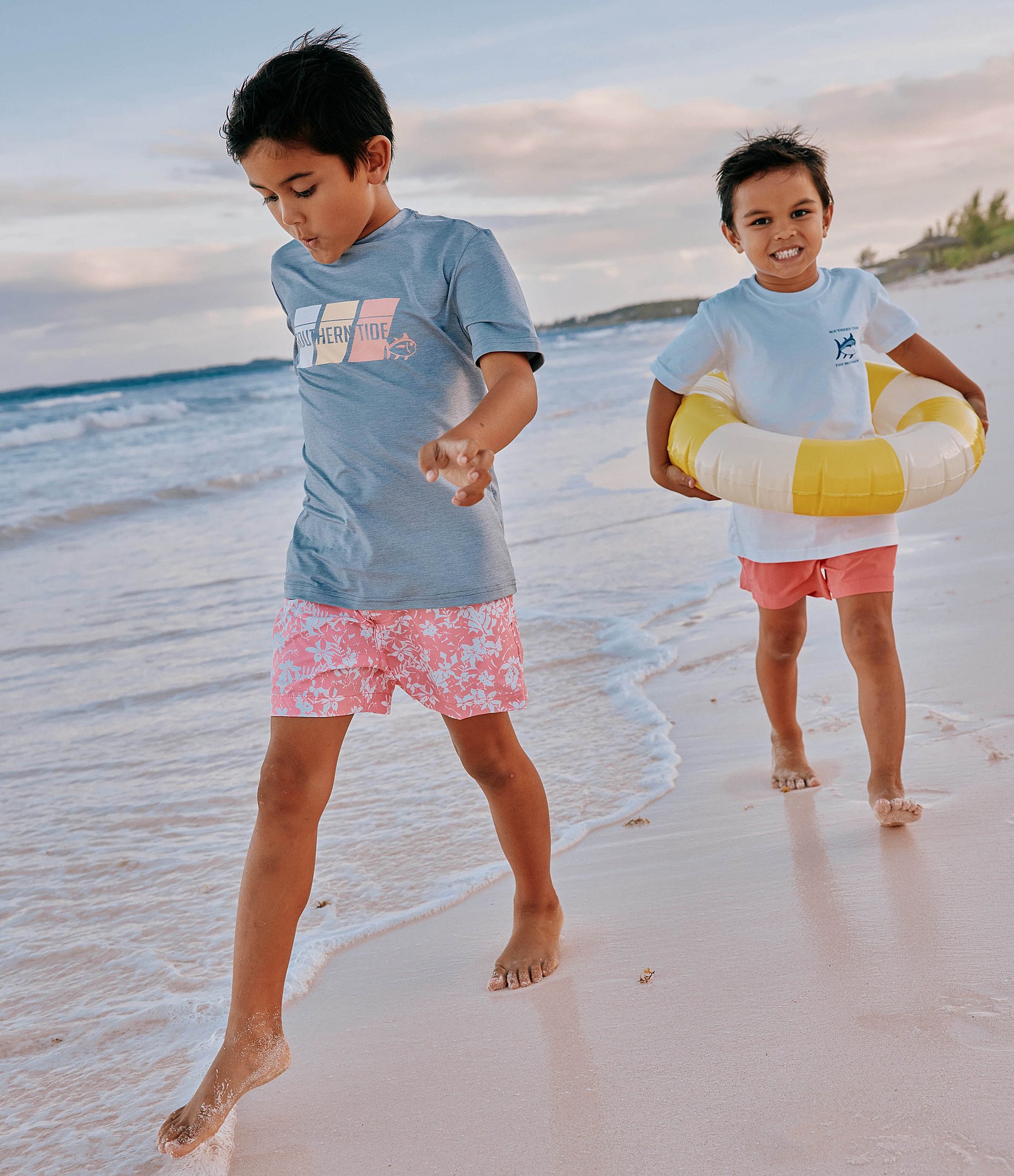 Southern Tide Little/Big Boys 4-16 Family Matching Island Blooms Swim Trunks