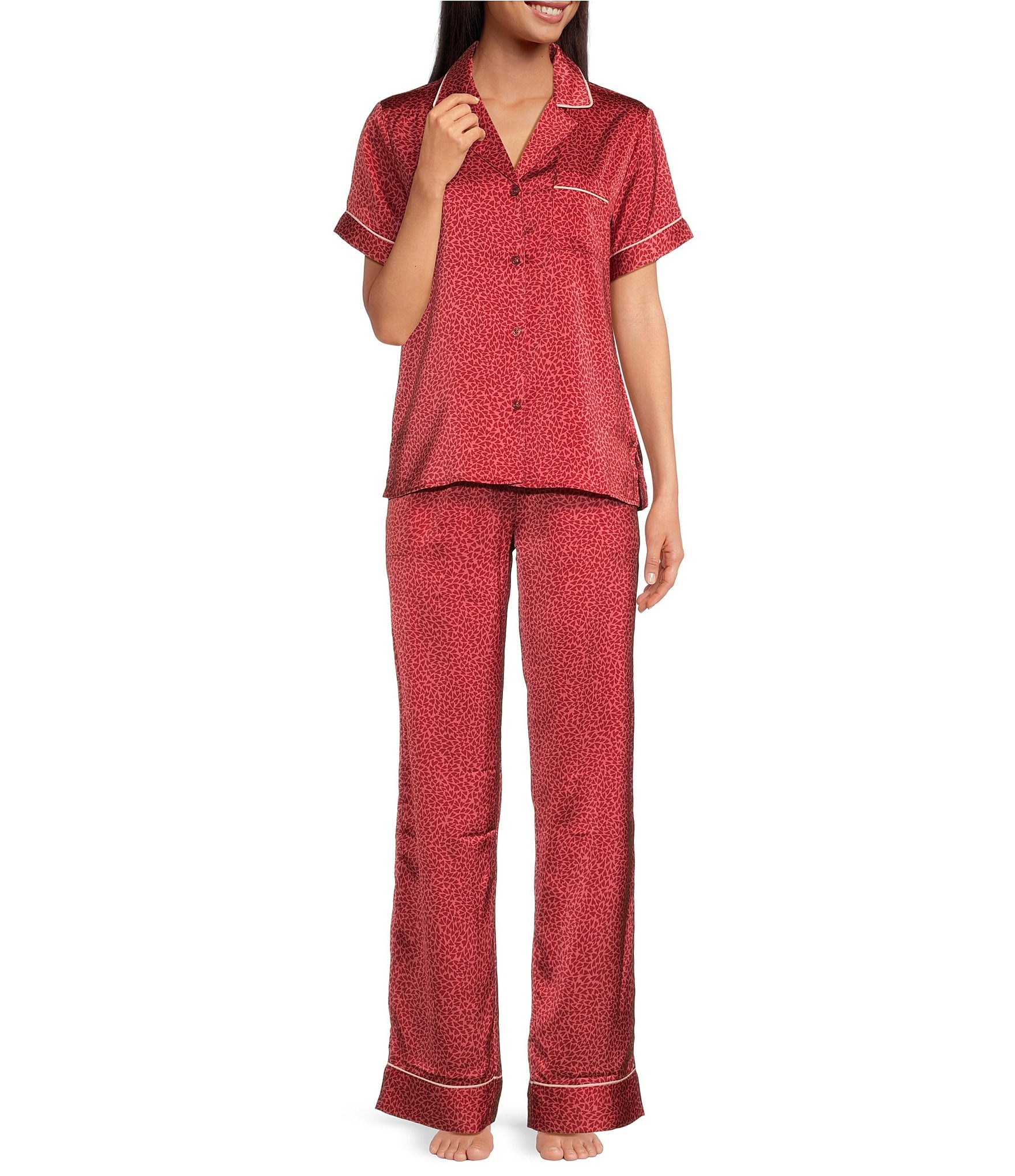 Splendid Short Sleeve Notch Collar Long Satin Mini Heart