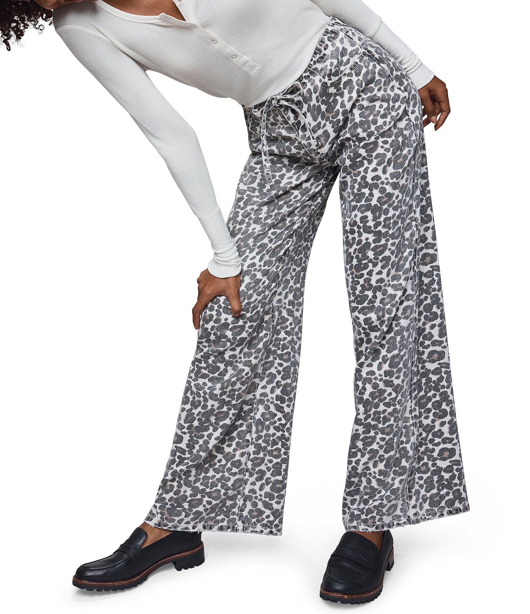 Splendid Soft Woven Leopard Print Mid Rise Drawstring Pants