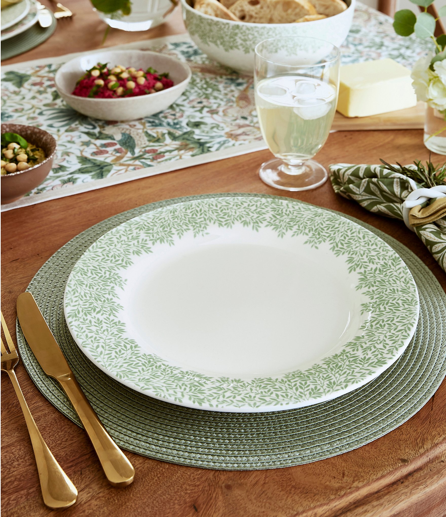 Spode Morris & Co. Collection Leaf Border Dinner Plates, Set of 4