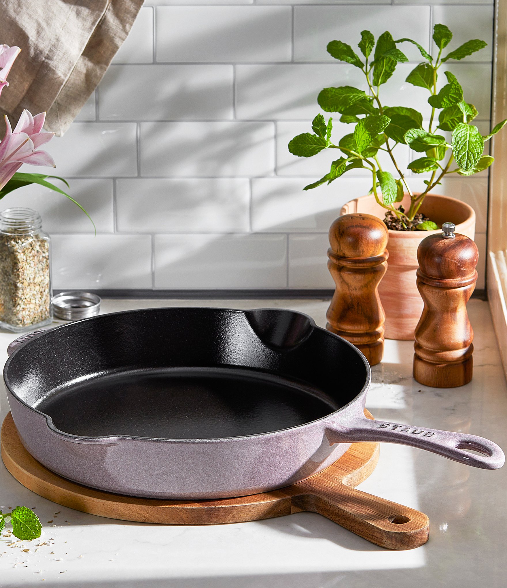 Staub Cast Iron 11#double; Traditional Deep Skillet