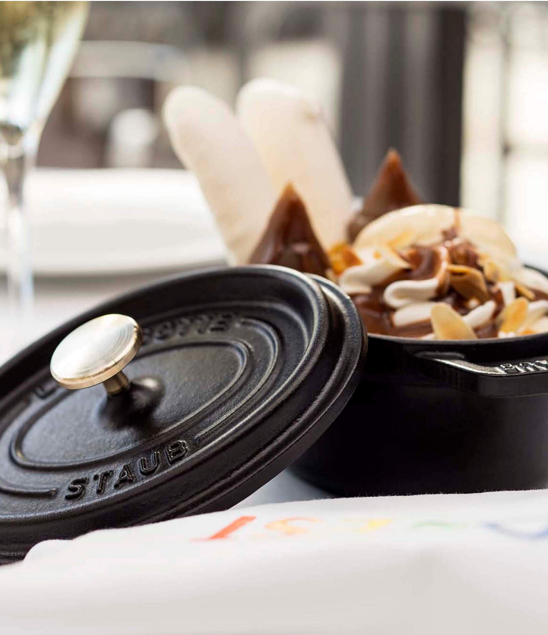 Staub Cast Iron Mini Round Dutch Oven - 0275-qt.