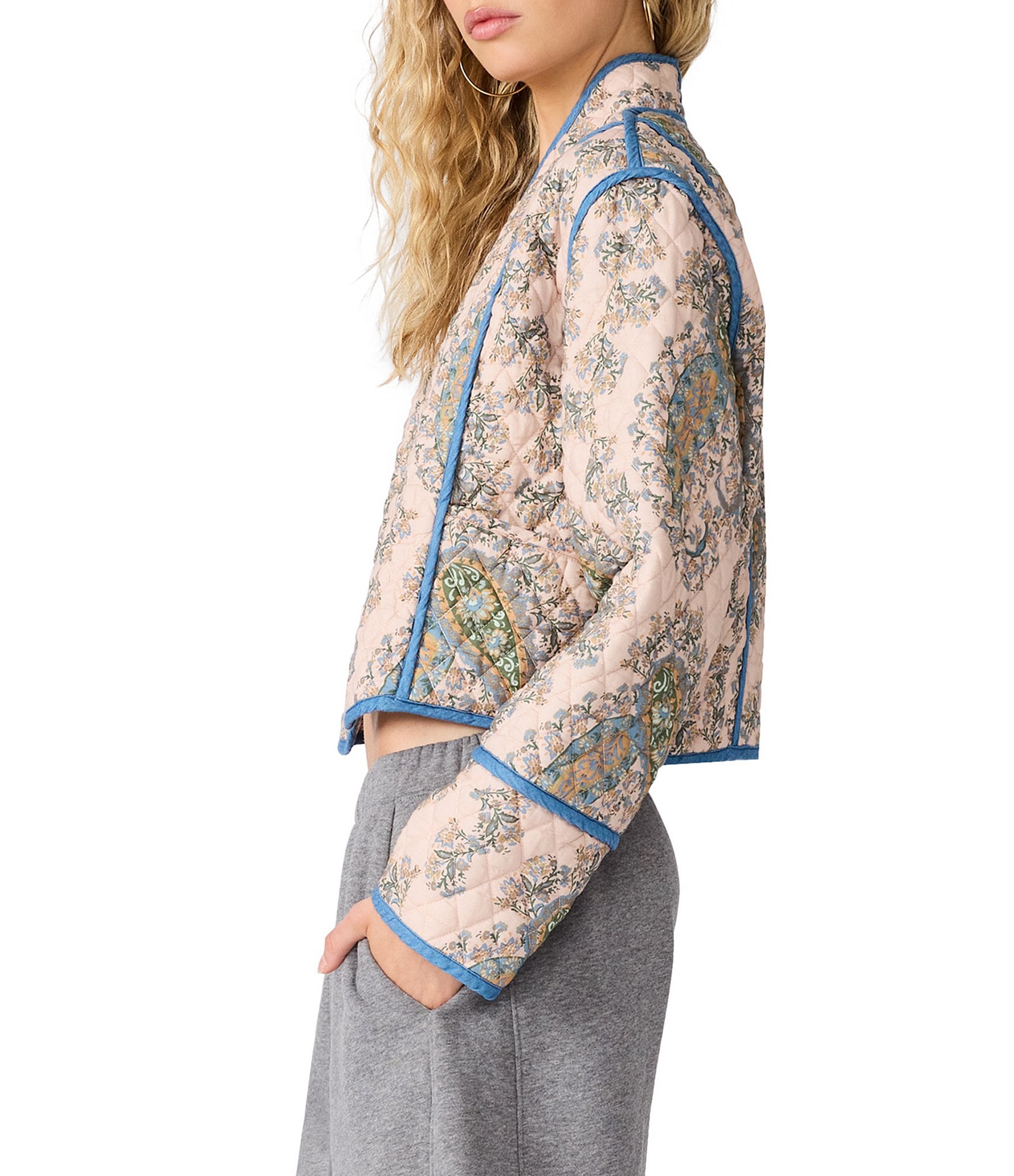 Steve Madden Adalynn Paisley Printed V-Neck Long Sleeve Quilted Jacket