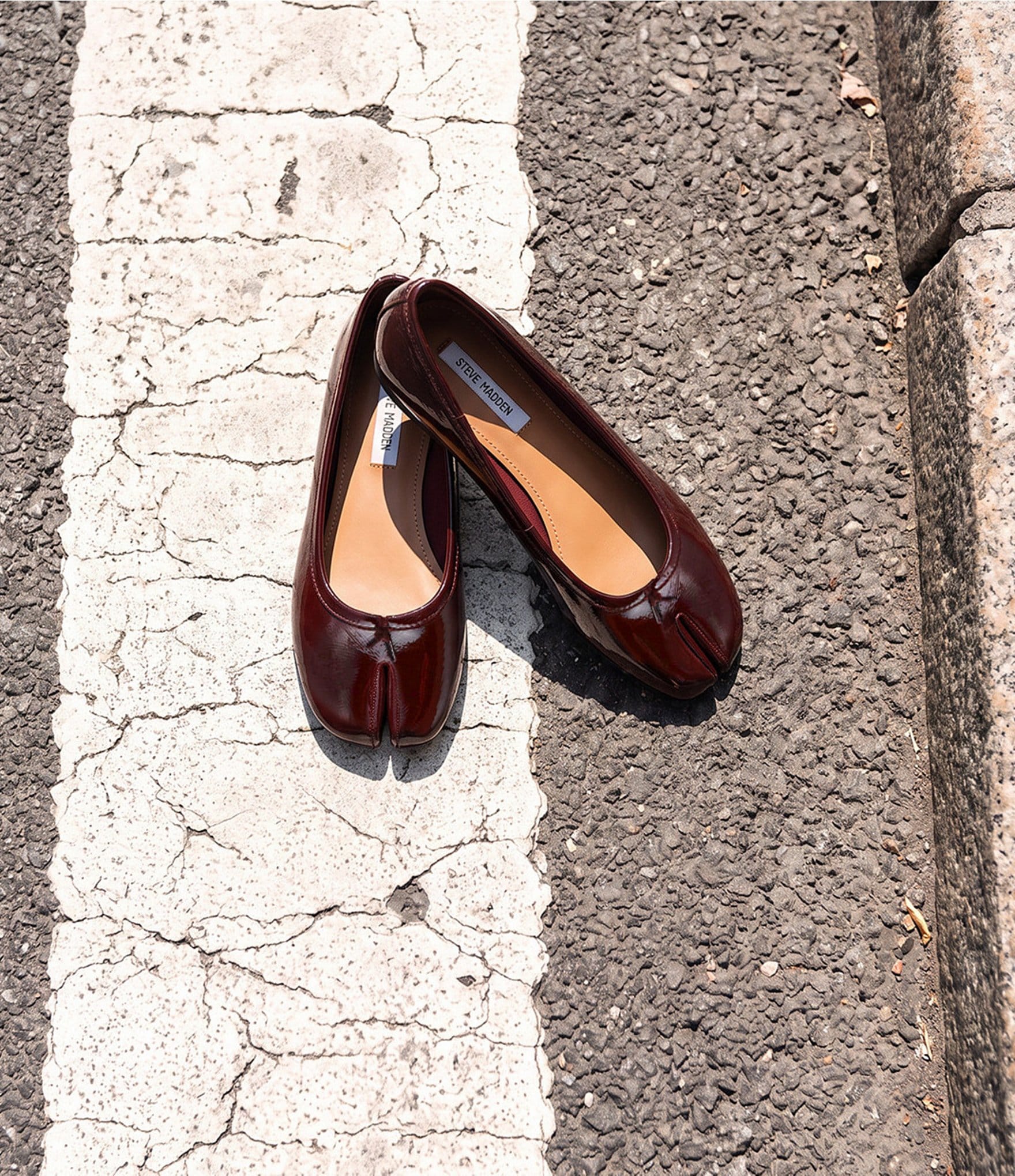 Steve Madden Calico Patent Leather Split Toe Ballet Flats