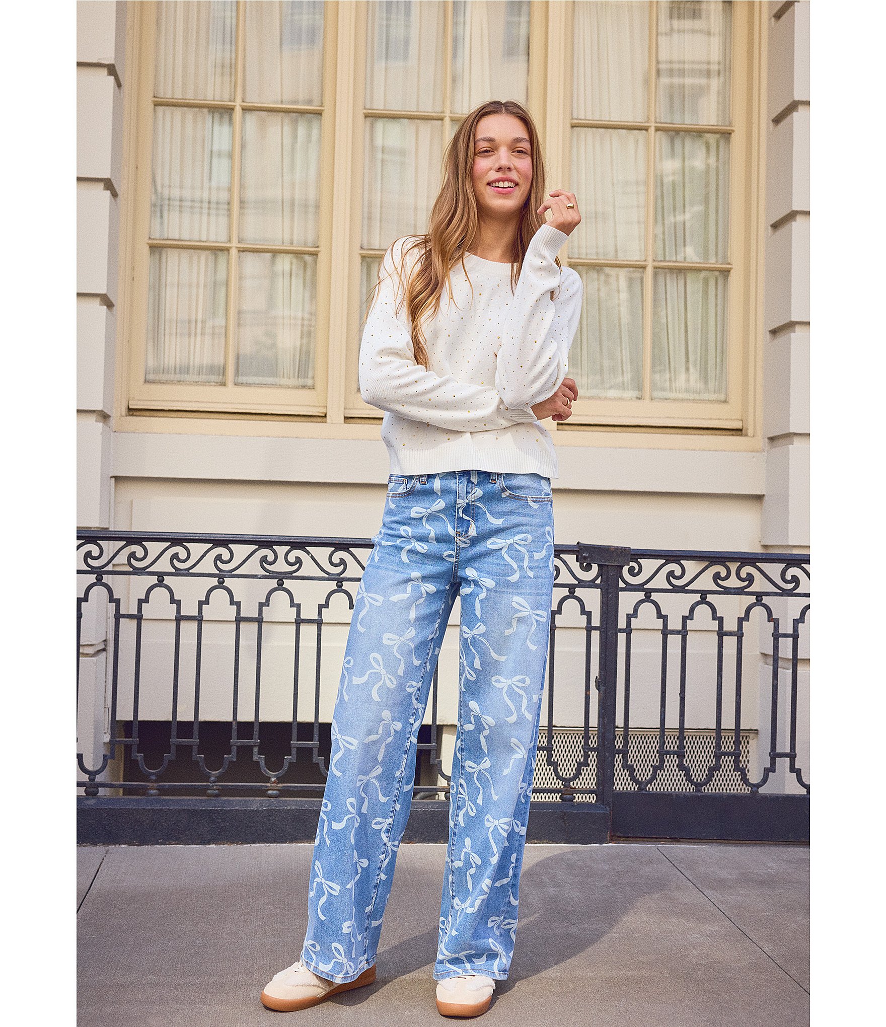 Stevie Jeans Relaxed Wide Leg Bow Motif Jeans