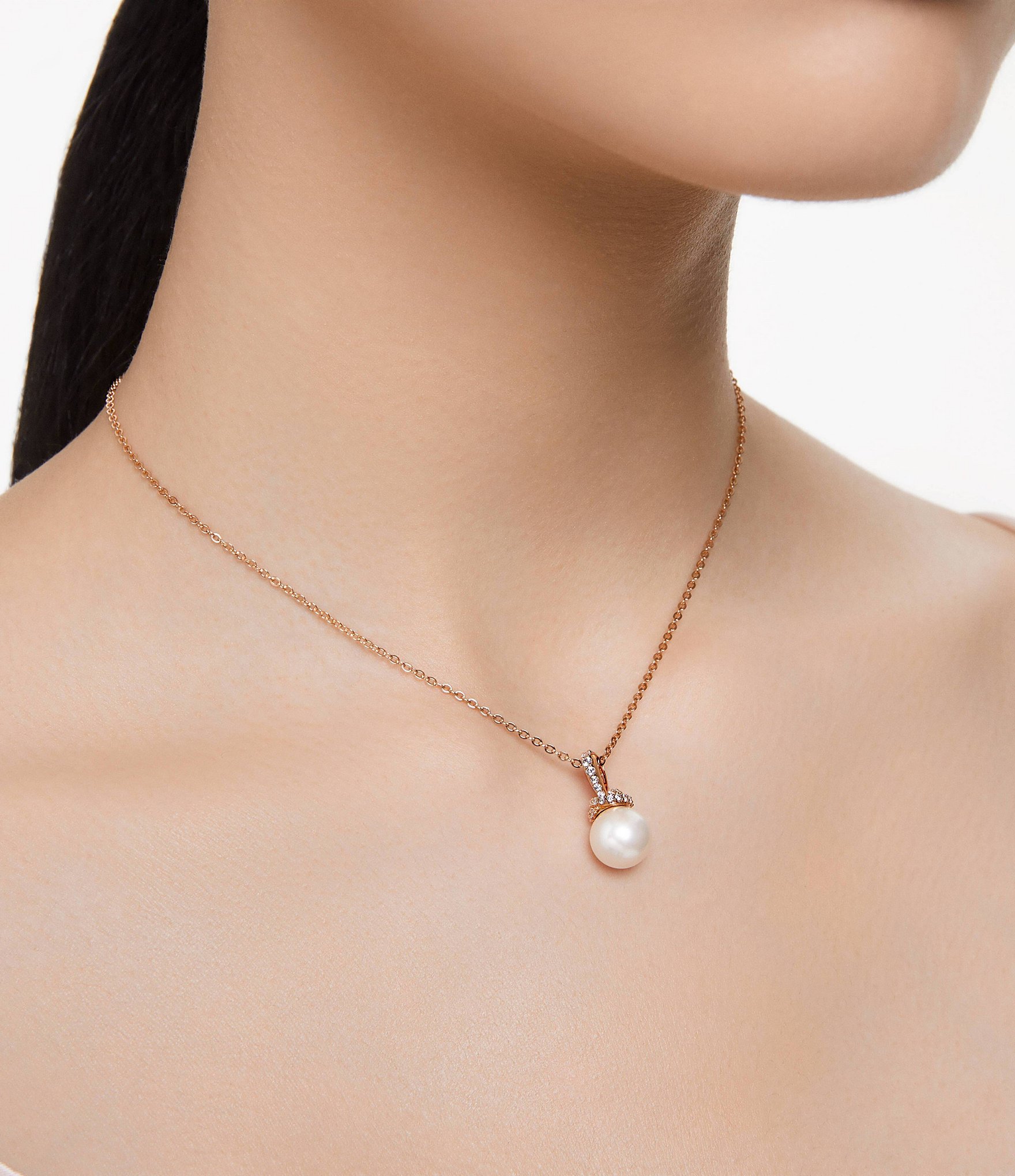 Swarovski Originally Pearl Short Crystal Pendant Necklace