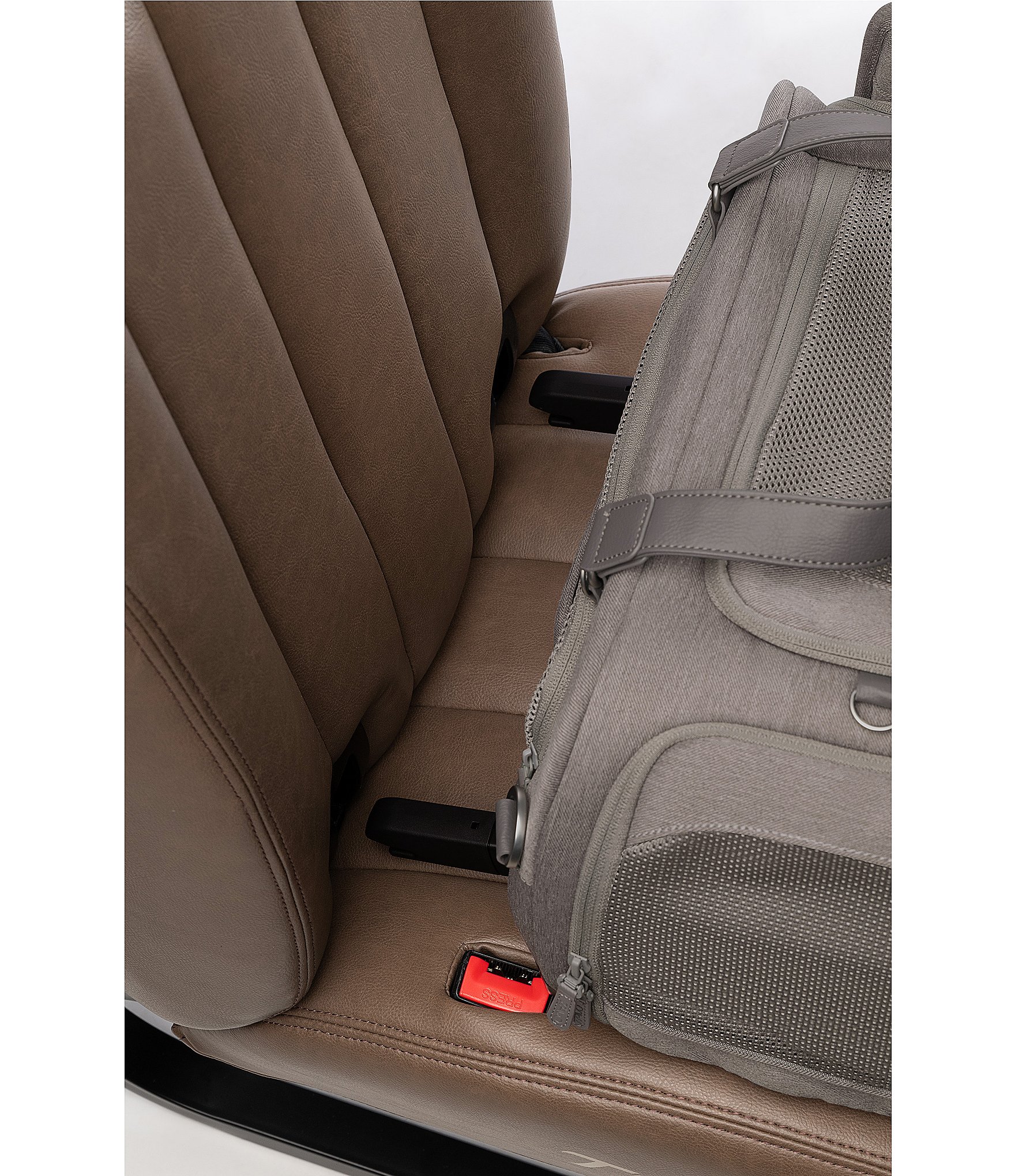 Tavo Pet Dupree™ II Car Seat + Roscoe™ Stoller Travel System Bundle