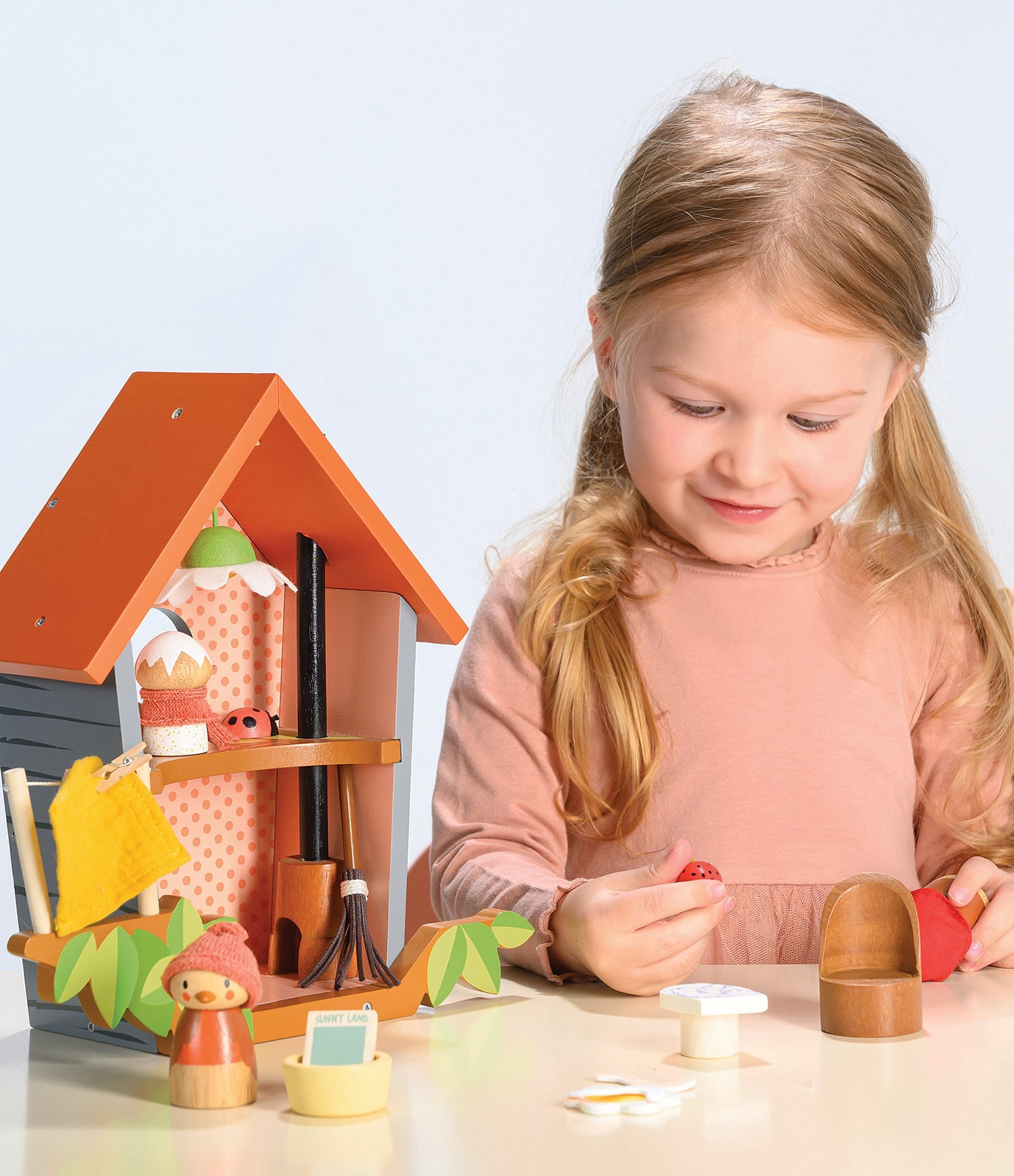 Tender Leaf Toys Robins Nest Box