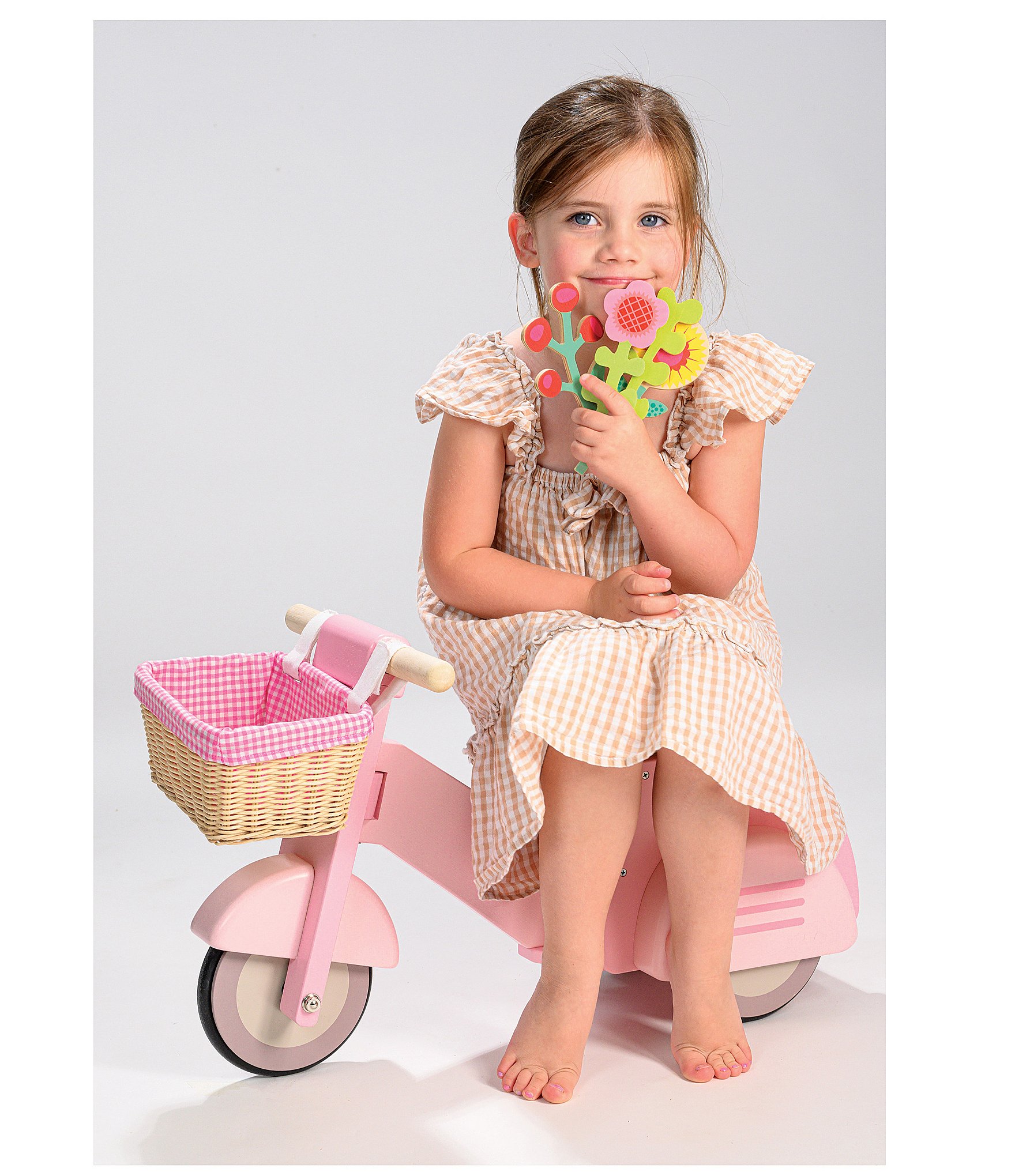 Tender Leaf Toys Scooter With Basket