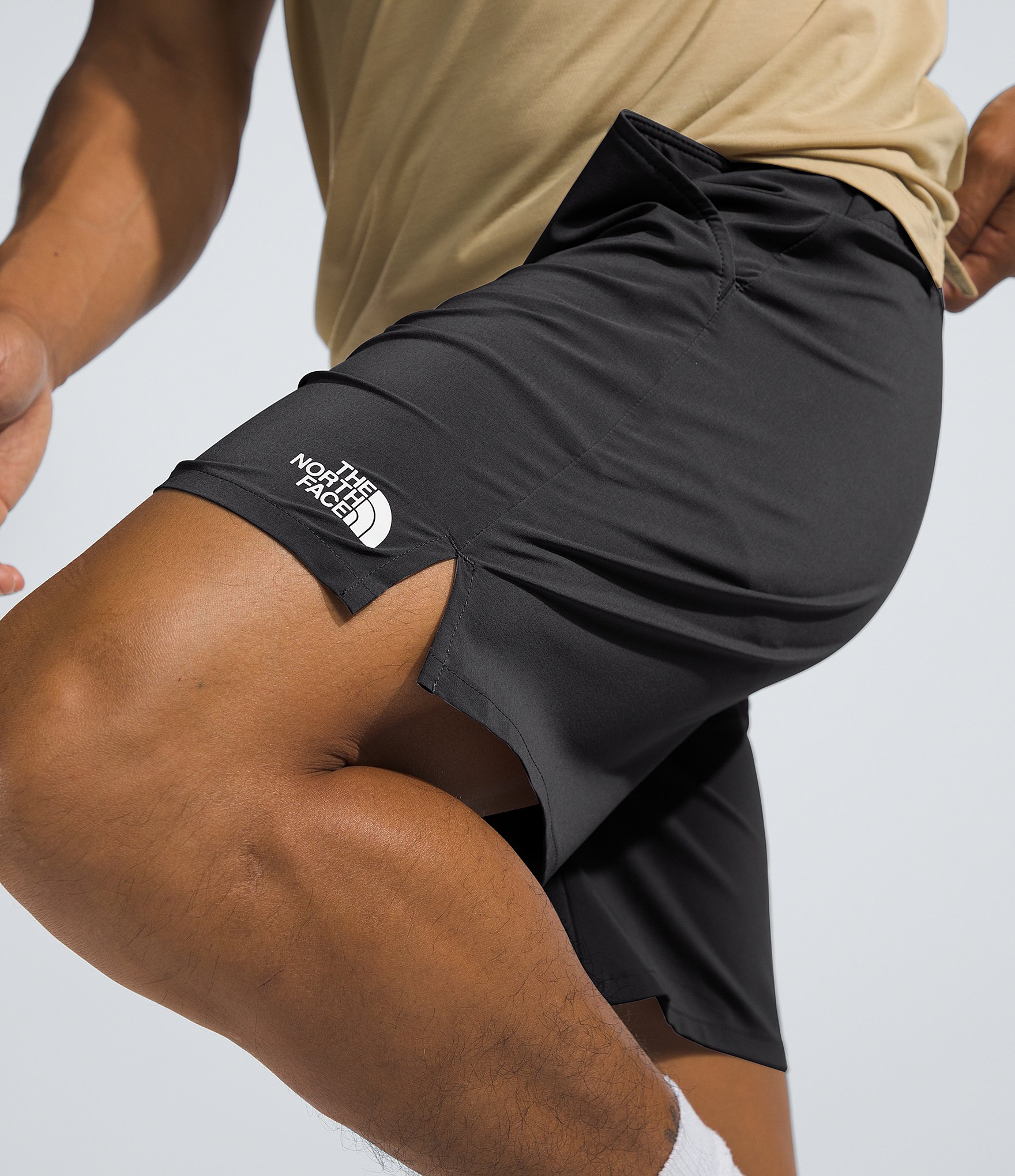 The North Face Wander 2.0 7#double; Inseam Shorts