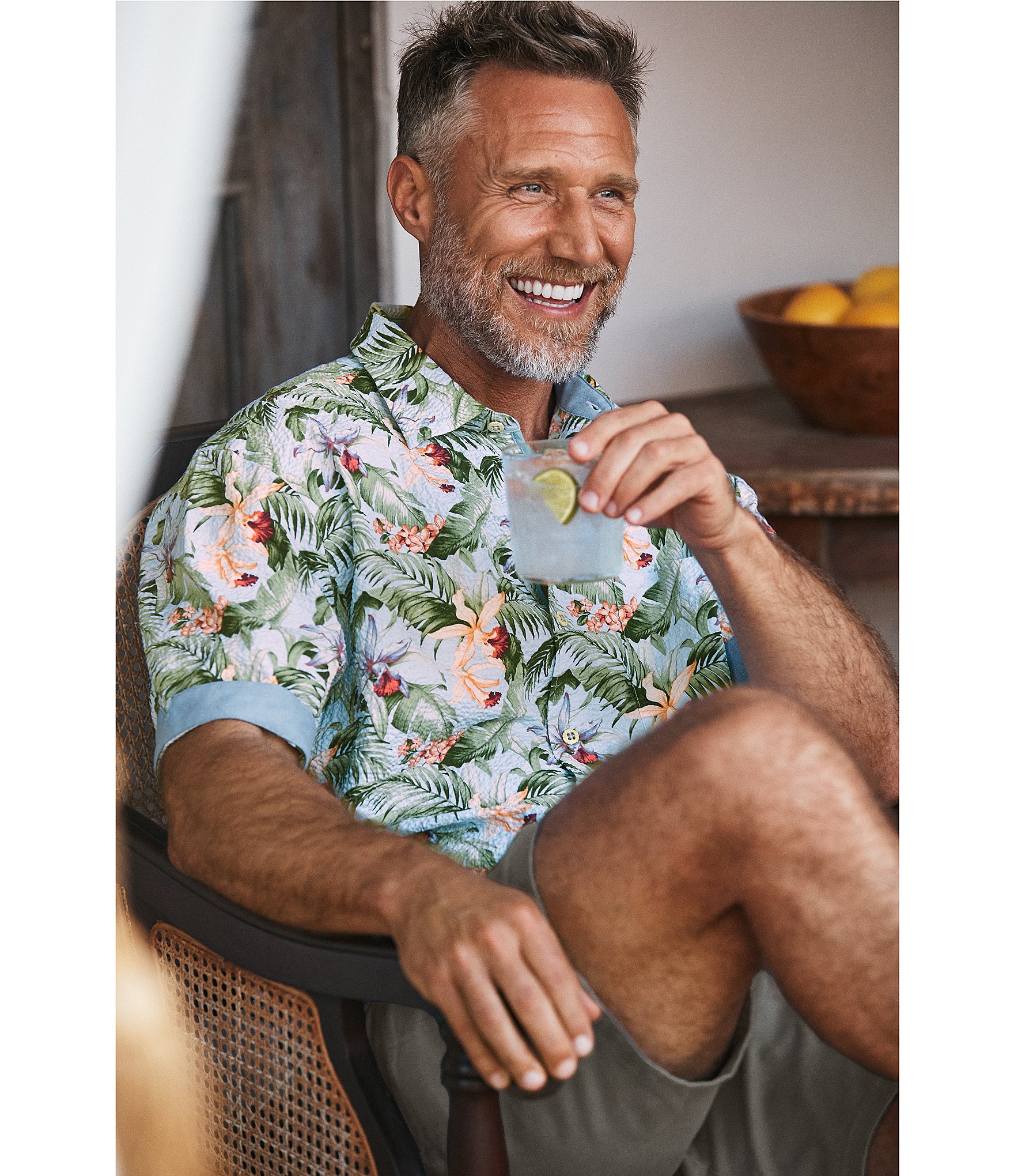 Tommy Bahama Nova Wave Blue Sky Vines Short Sleeve Woven Shirt