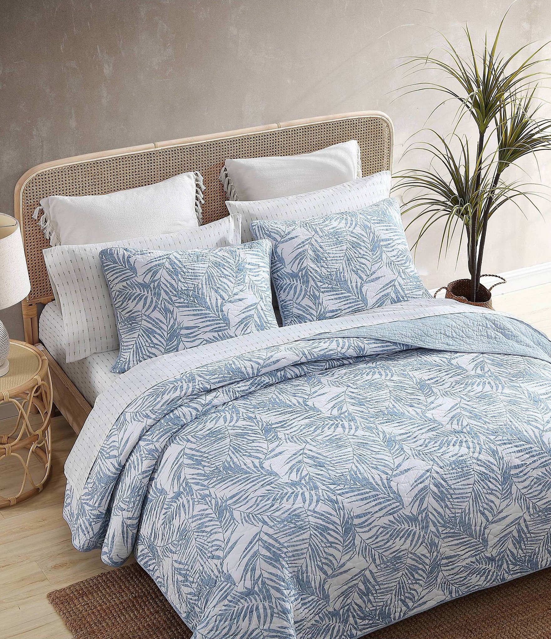 Tommy Bahama Printed Palmday Reversible Quilt Mini Set